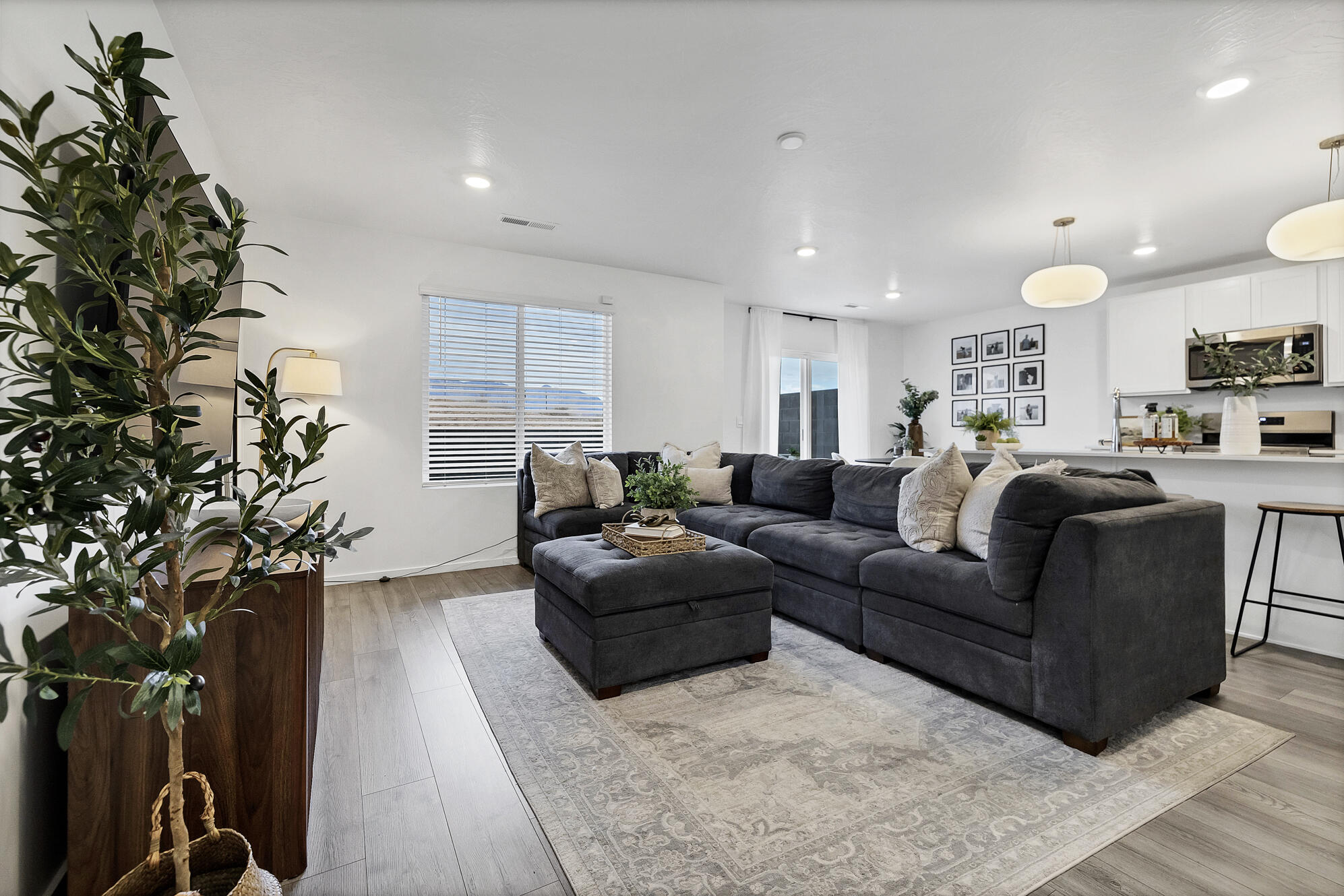 LABYRINTH PT AT LG VALLEY - Residential