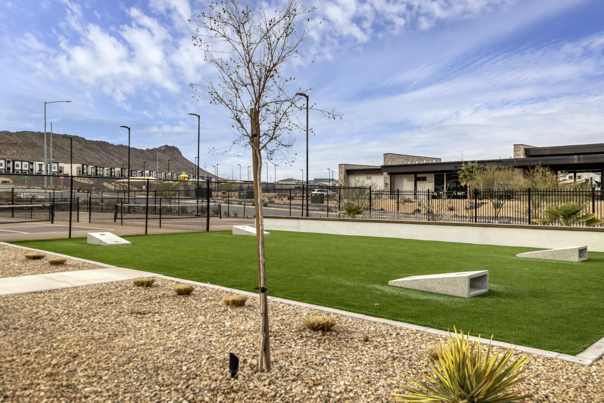 LABYRINTH PT AT LG VALLEY - Residential