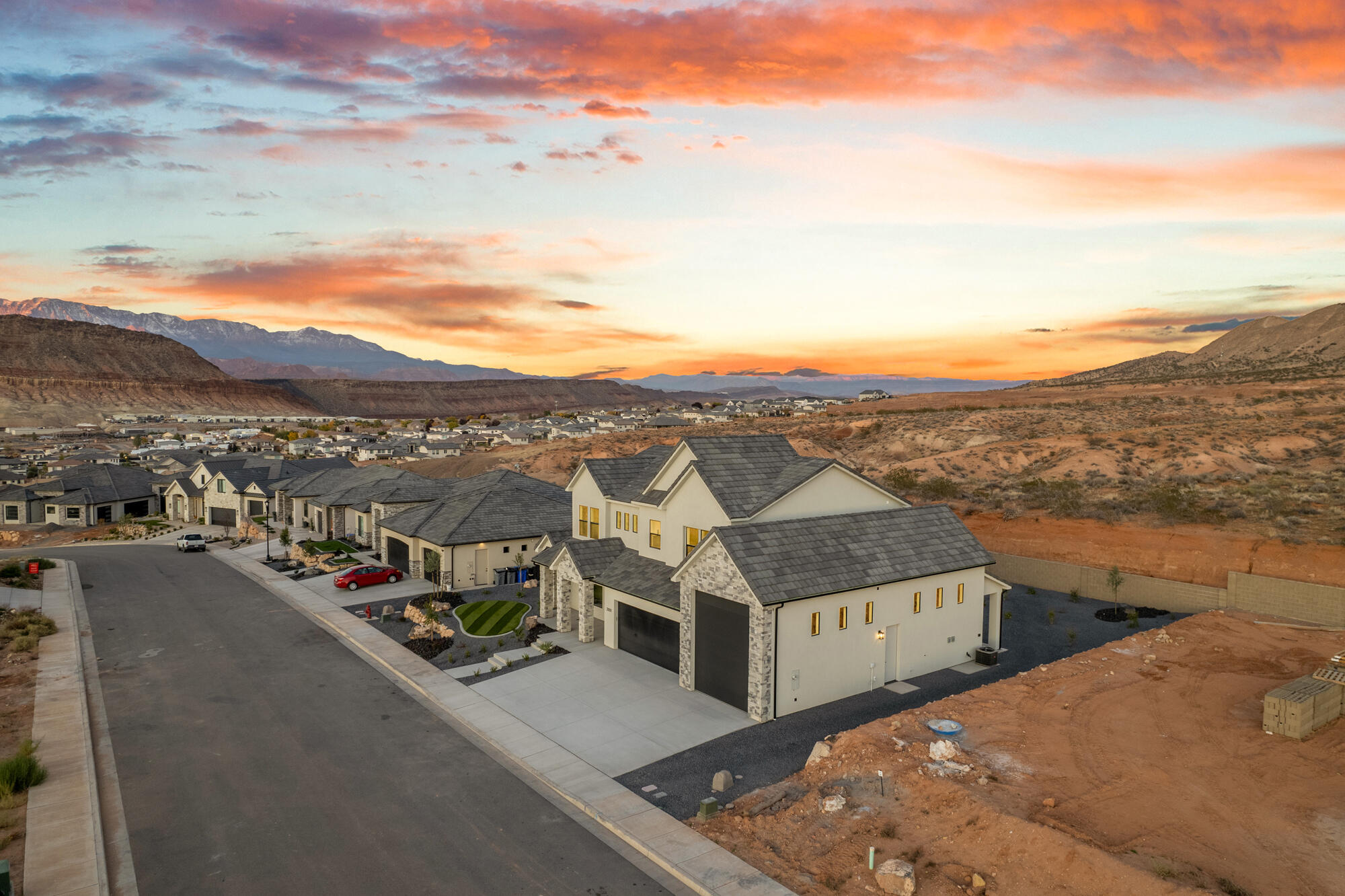 HEIGHTS AT WASHINGTON BENCH - Residential