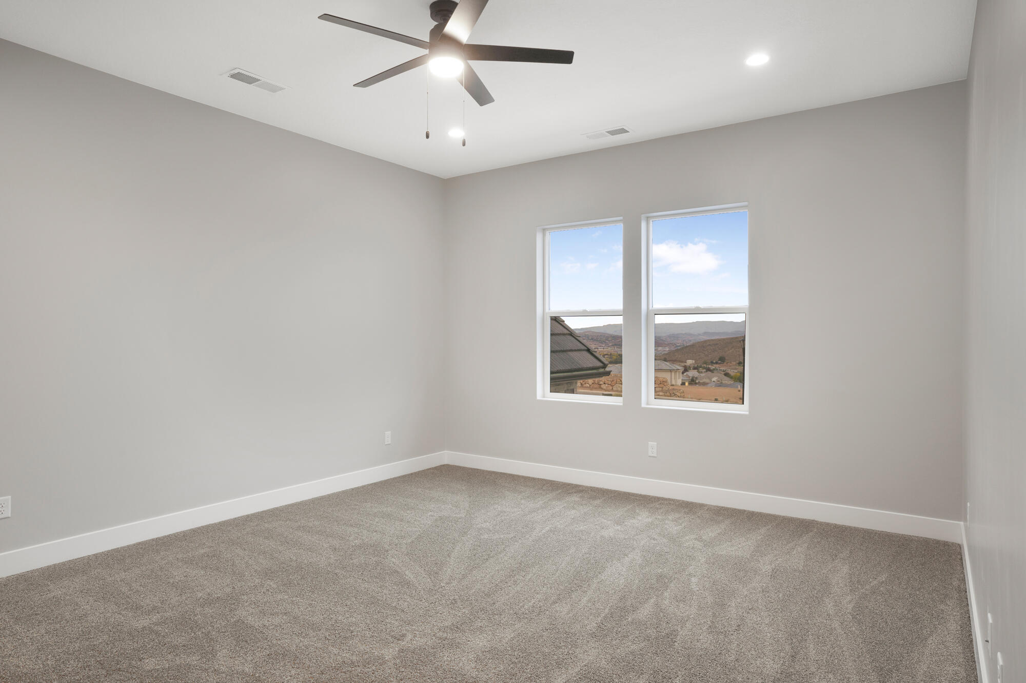 HEIGHTS AT WASHINGTON BENCH - Residential