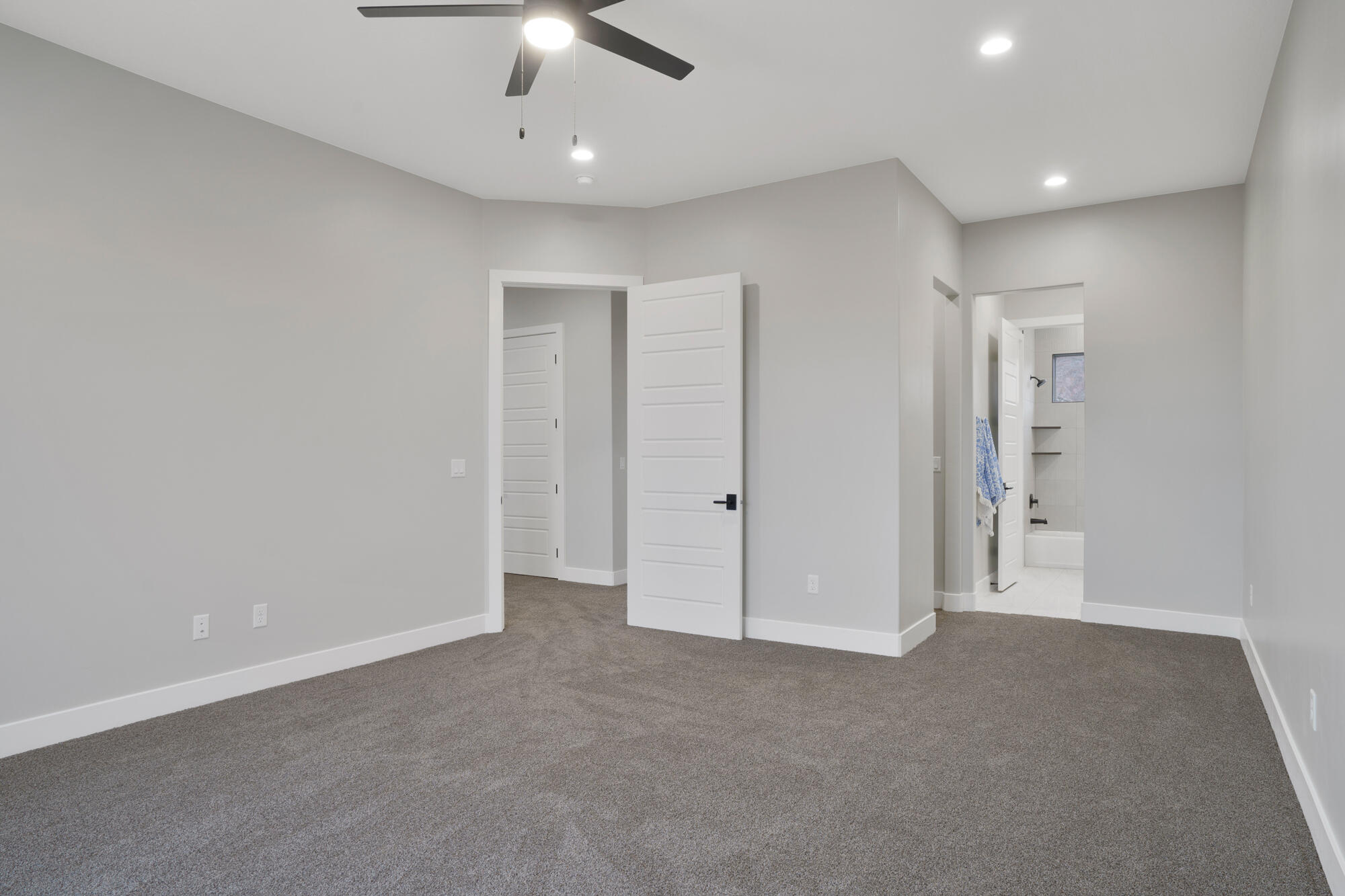 HEIGHTS AT WASHINGTON BENCH - Residential