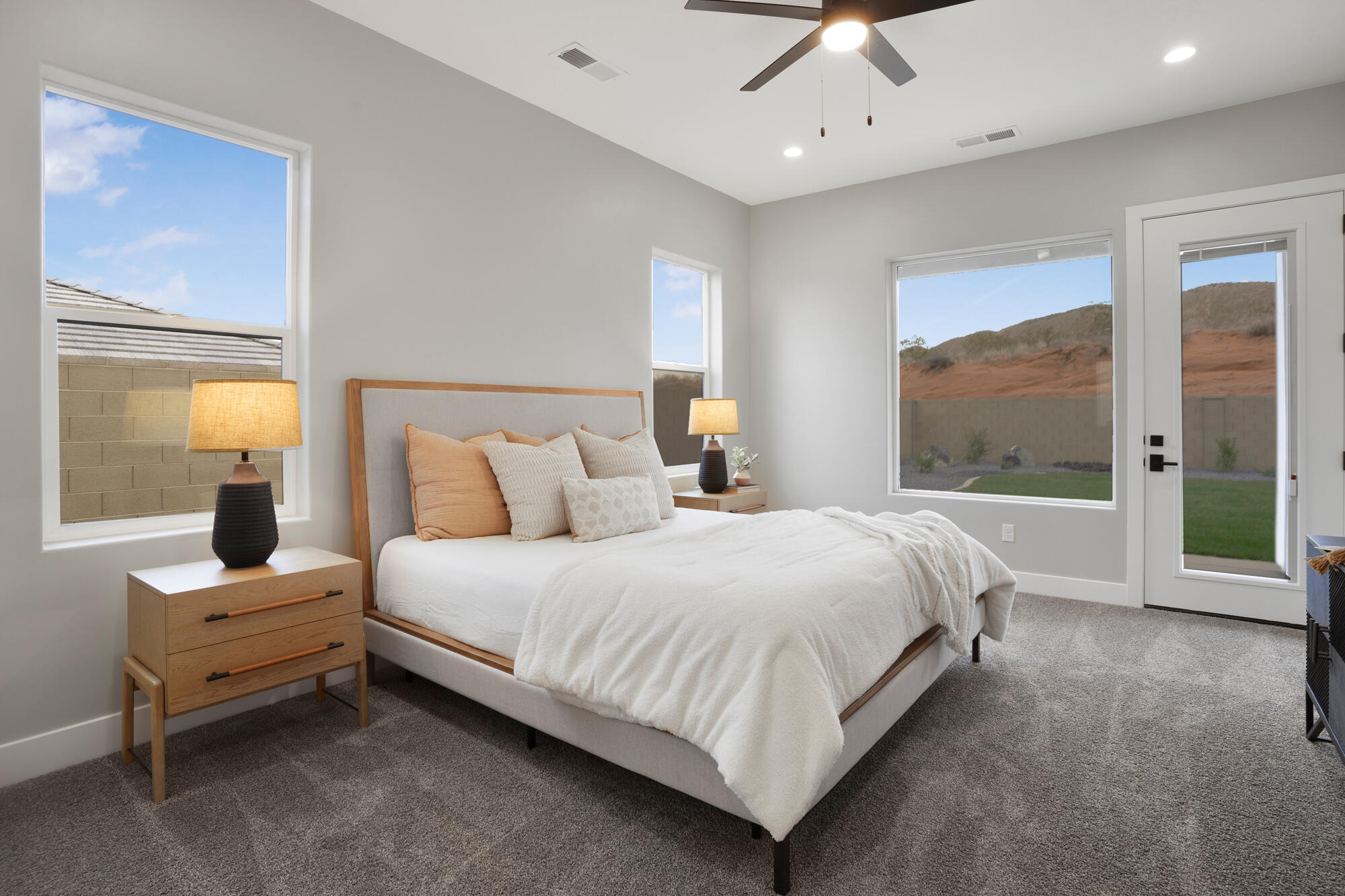 HEIGHTS AT WASHINGTON BENCH - Residential