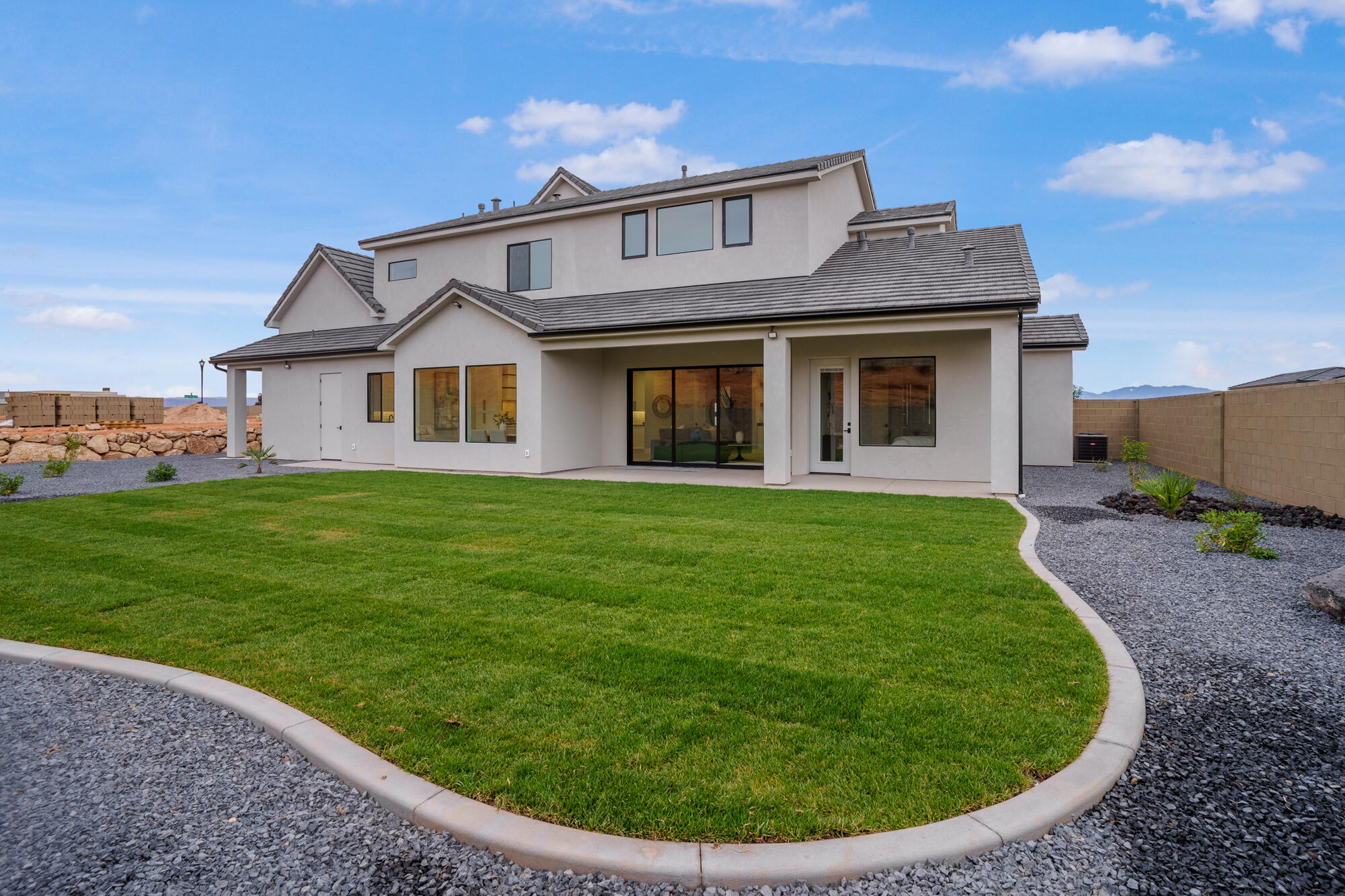 HEIGHTS AT WASHINGTON BENCH - Residential