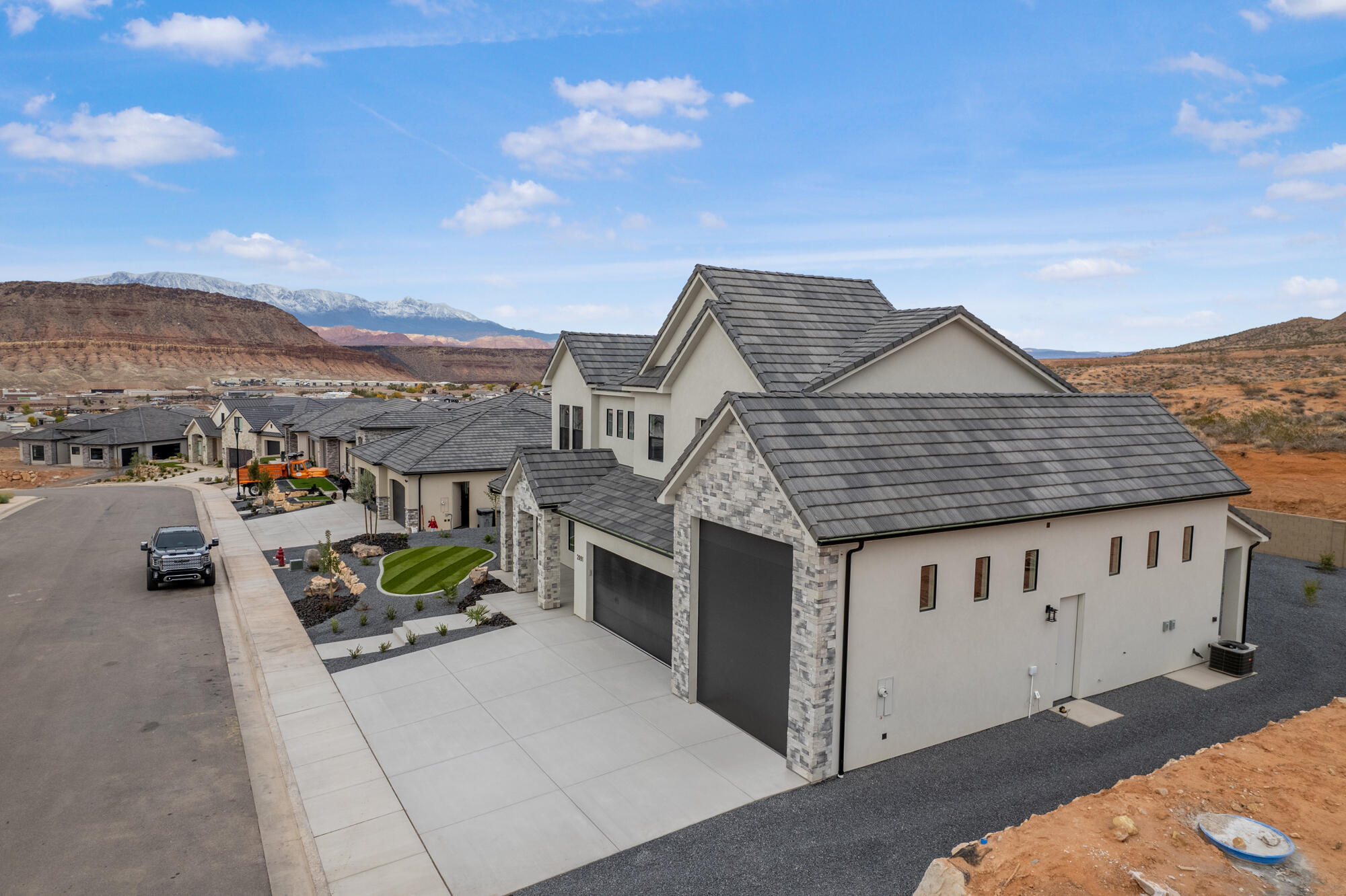 HEIGHTS AT WASHINGTON BENCH - Residential