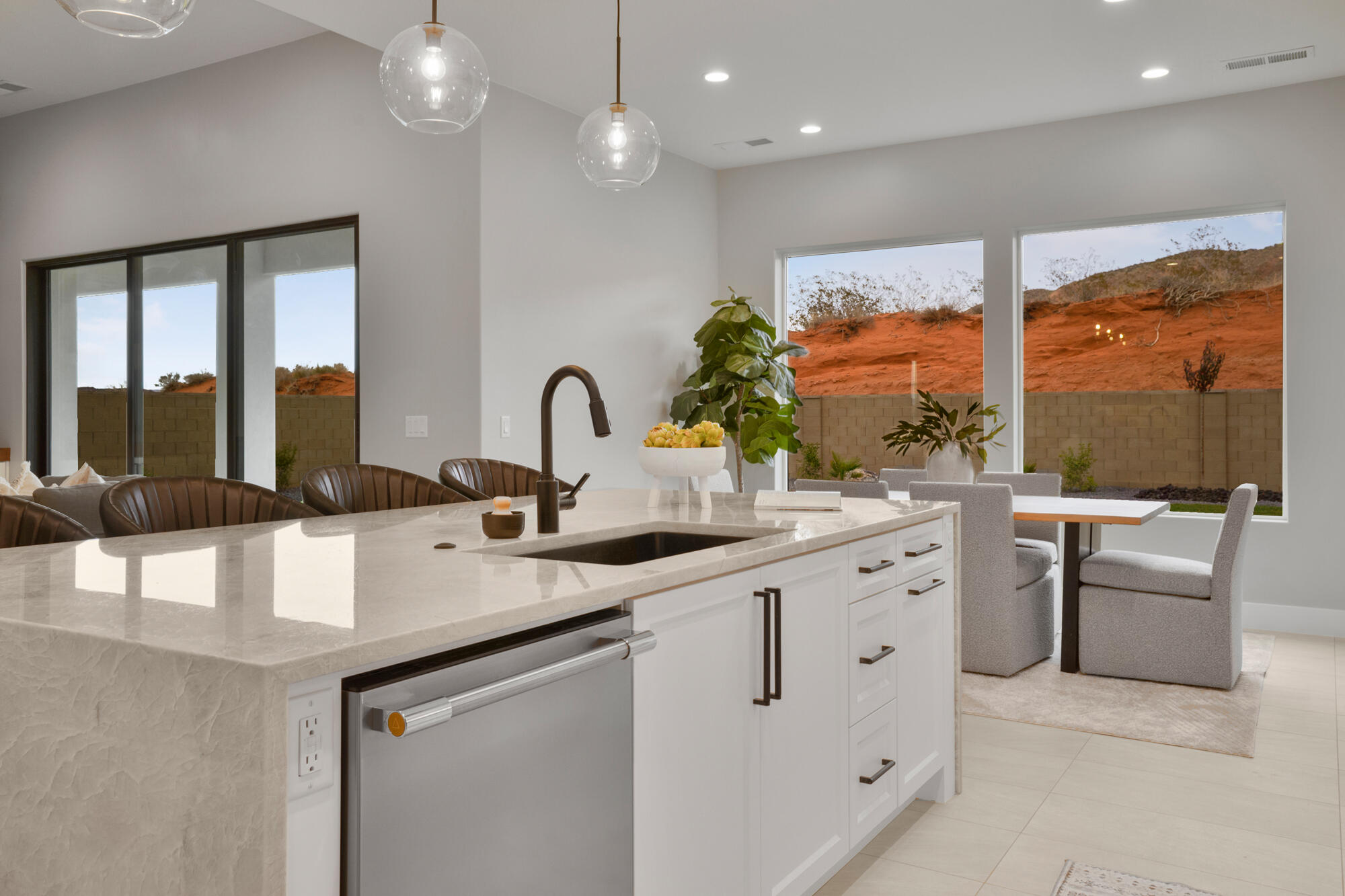 HEIGHTS AT WASHINGTON BENCH - Residential