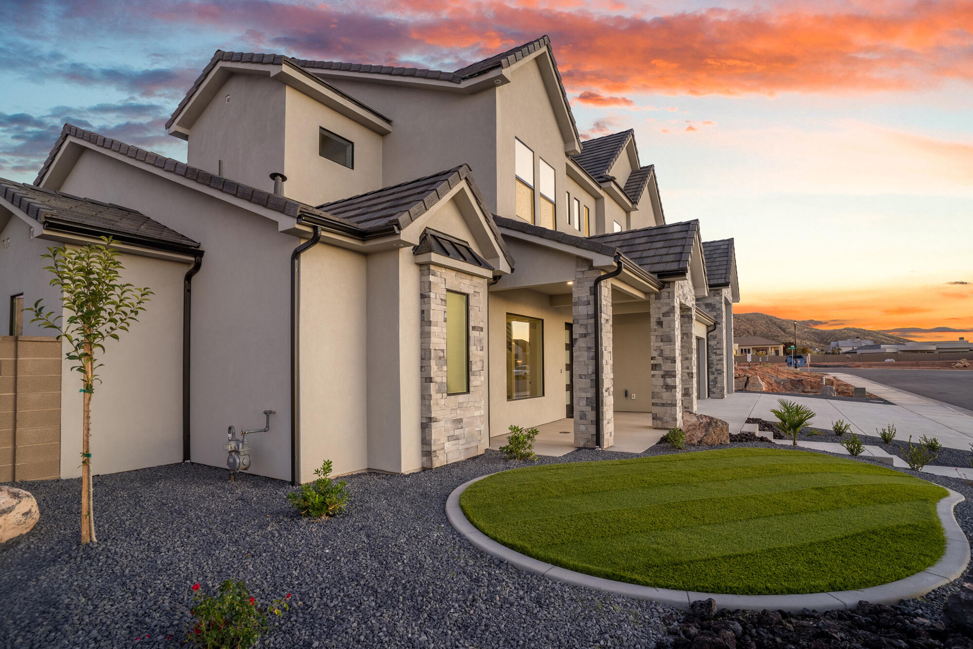 HEIGHTS AT WASHINGTON BENCH - Residential