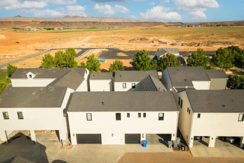 Tiny photo for 1444 S Regent Park RD, Hurricane, UT 84737 (MLS # 26-276968)