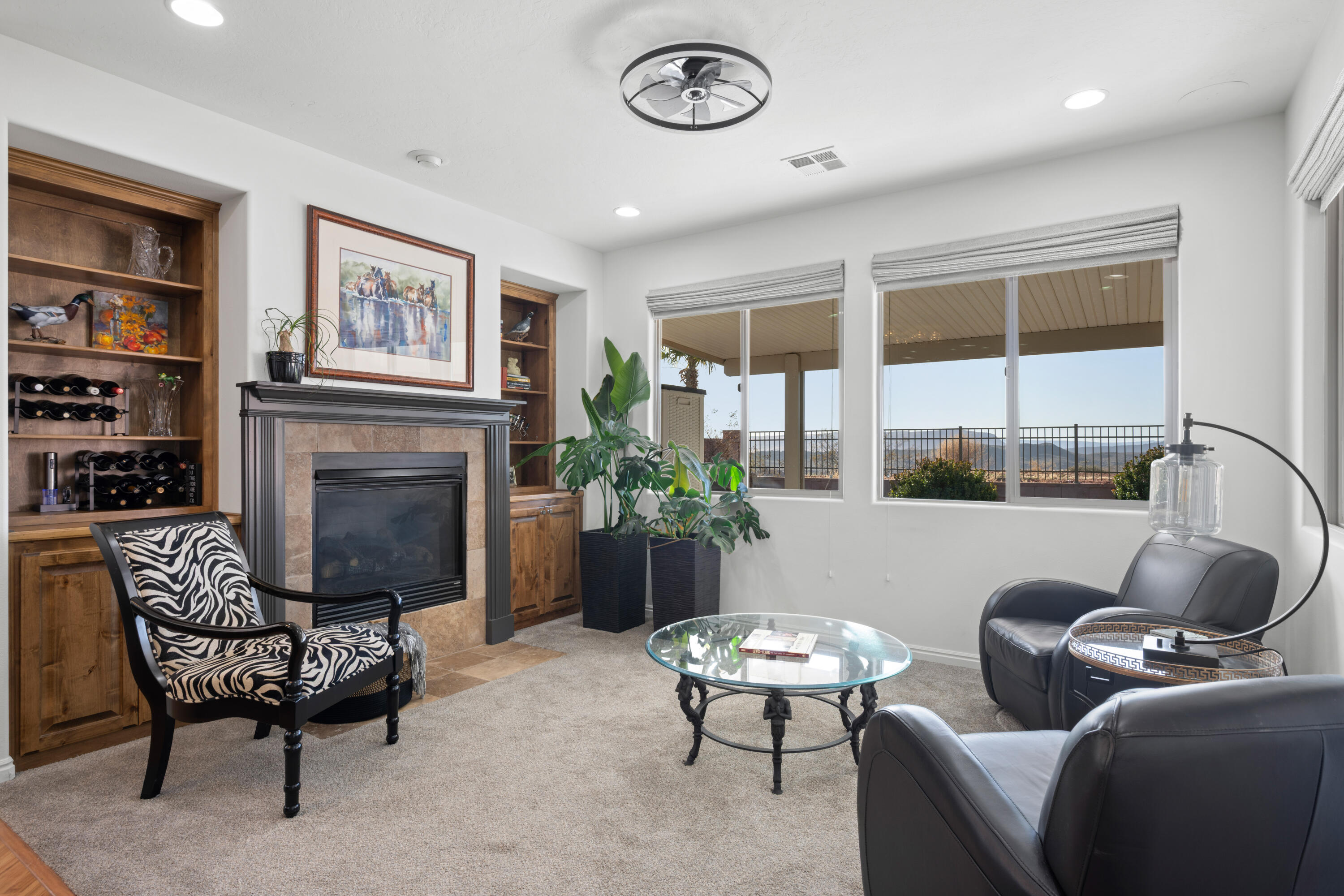 CORAL CANYON - Residential