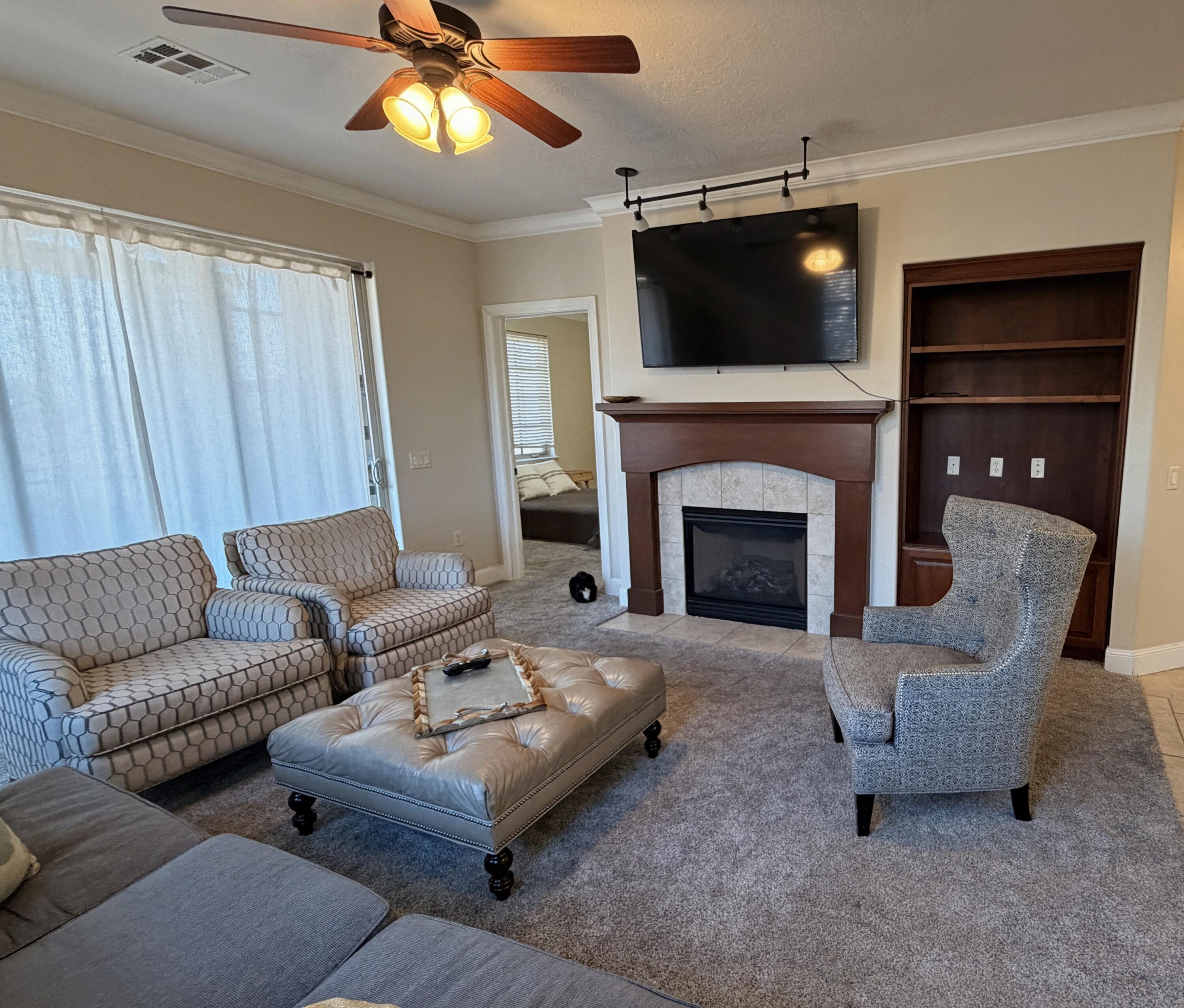 PELICAN HILLS CONDOMINIUMS - Residential