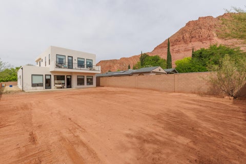 Tiny photo for 324 N 200 E, Ivins, UT 84738 (MLS # 26-270900)