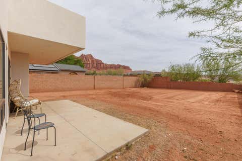 Tiny photo for 324 N 200 E, Ivins, UT 84738 (MLS # 26-270900)