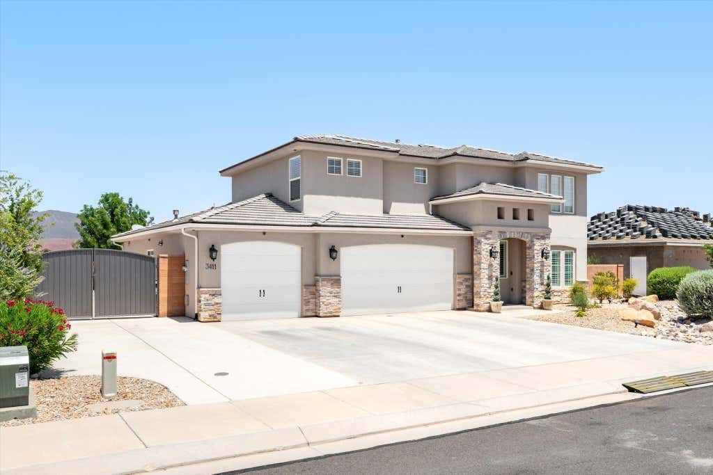 Photo of 3411 E 3050 S, Saint George, UT 84790 (MLS # 26-273134)
