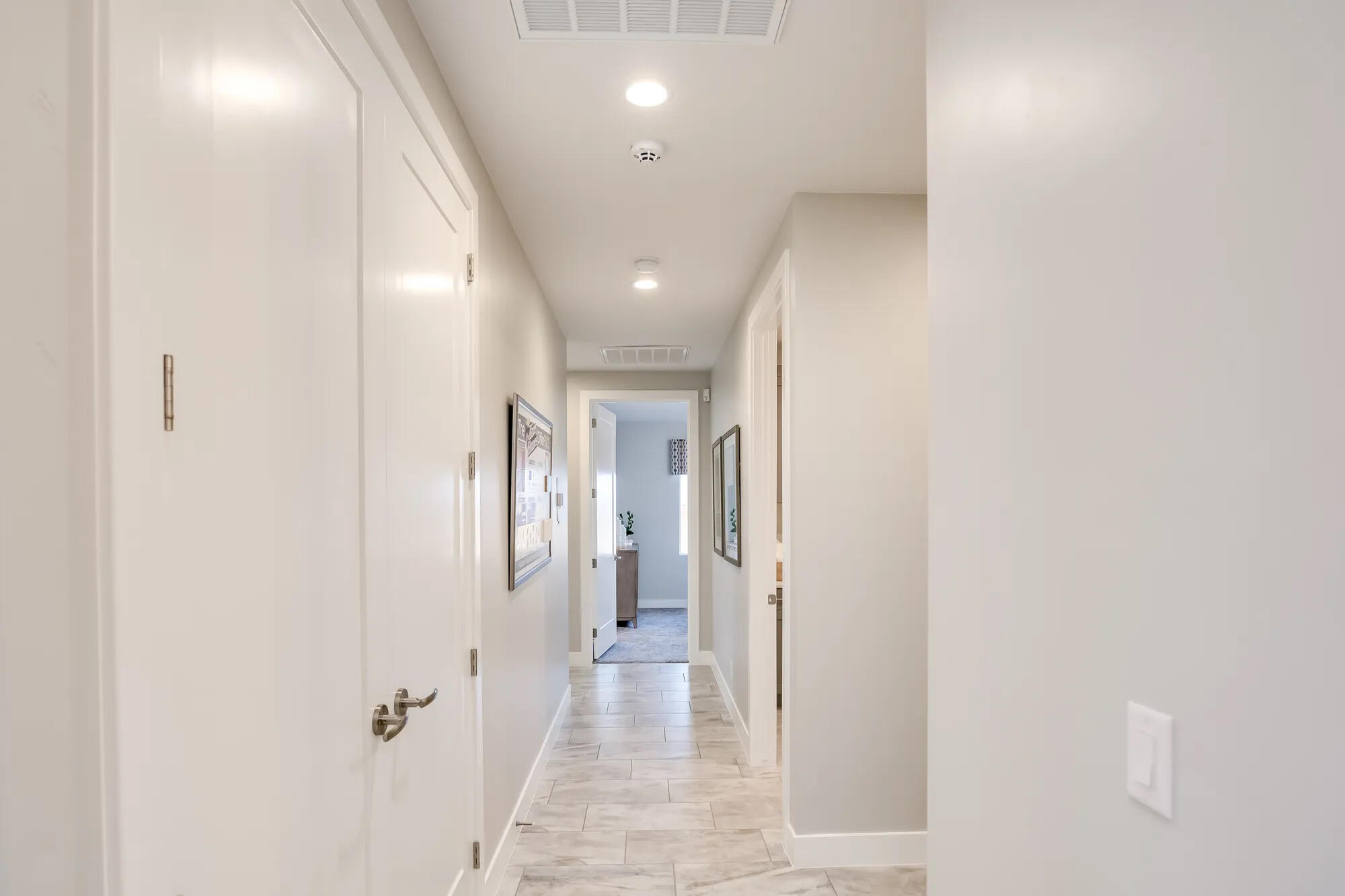 VARANO VISTAS AT DIVARIO - Residential