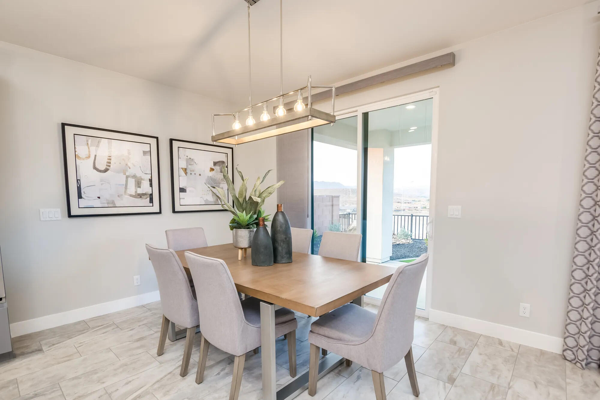 VARANO VISTAS AT DIVARIO - Residential