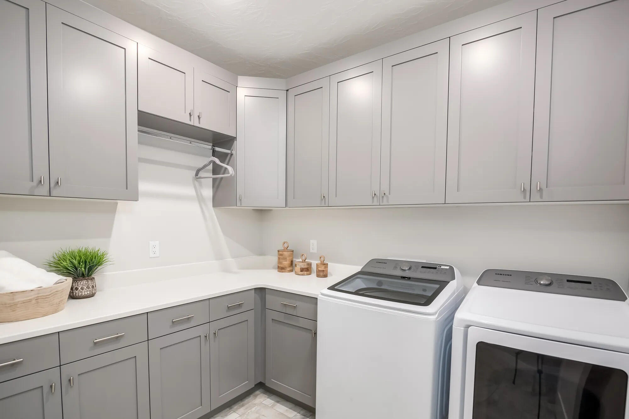 VARANO VISTAS AT DIVARIO - Residential