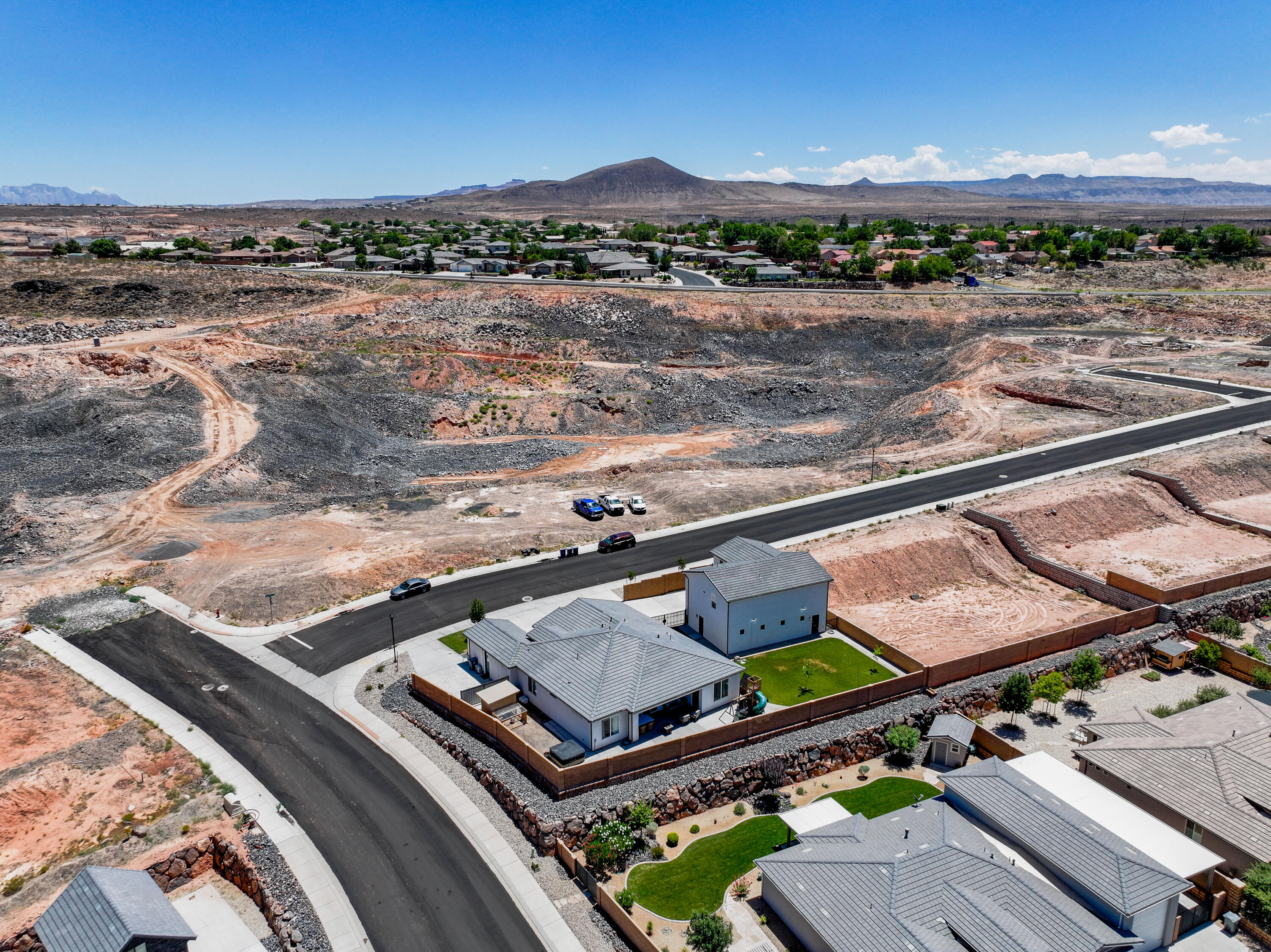 PARK SIDE AT GRANDPA'S POND - Residential