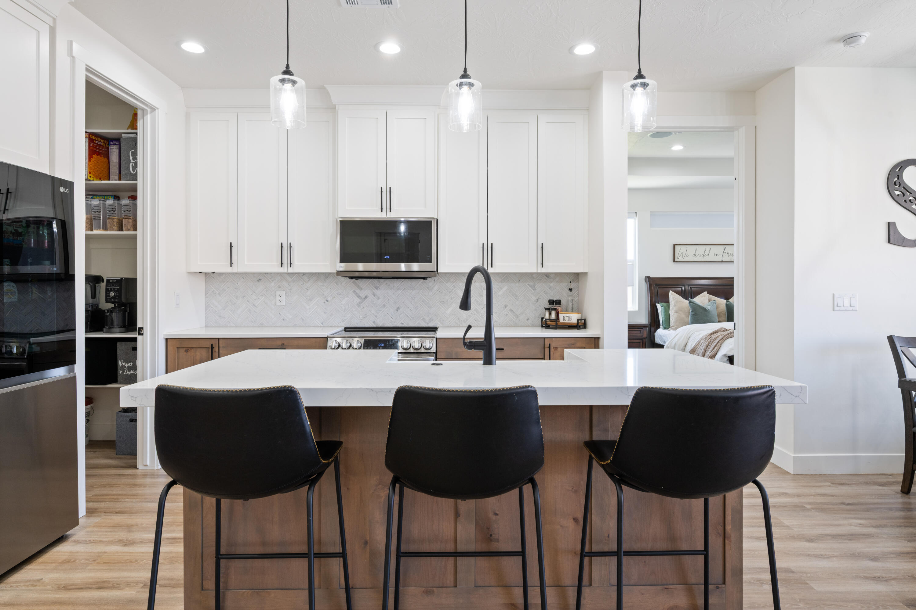 PARK SIDE AT GRANDPA'S POND - Residential