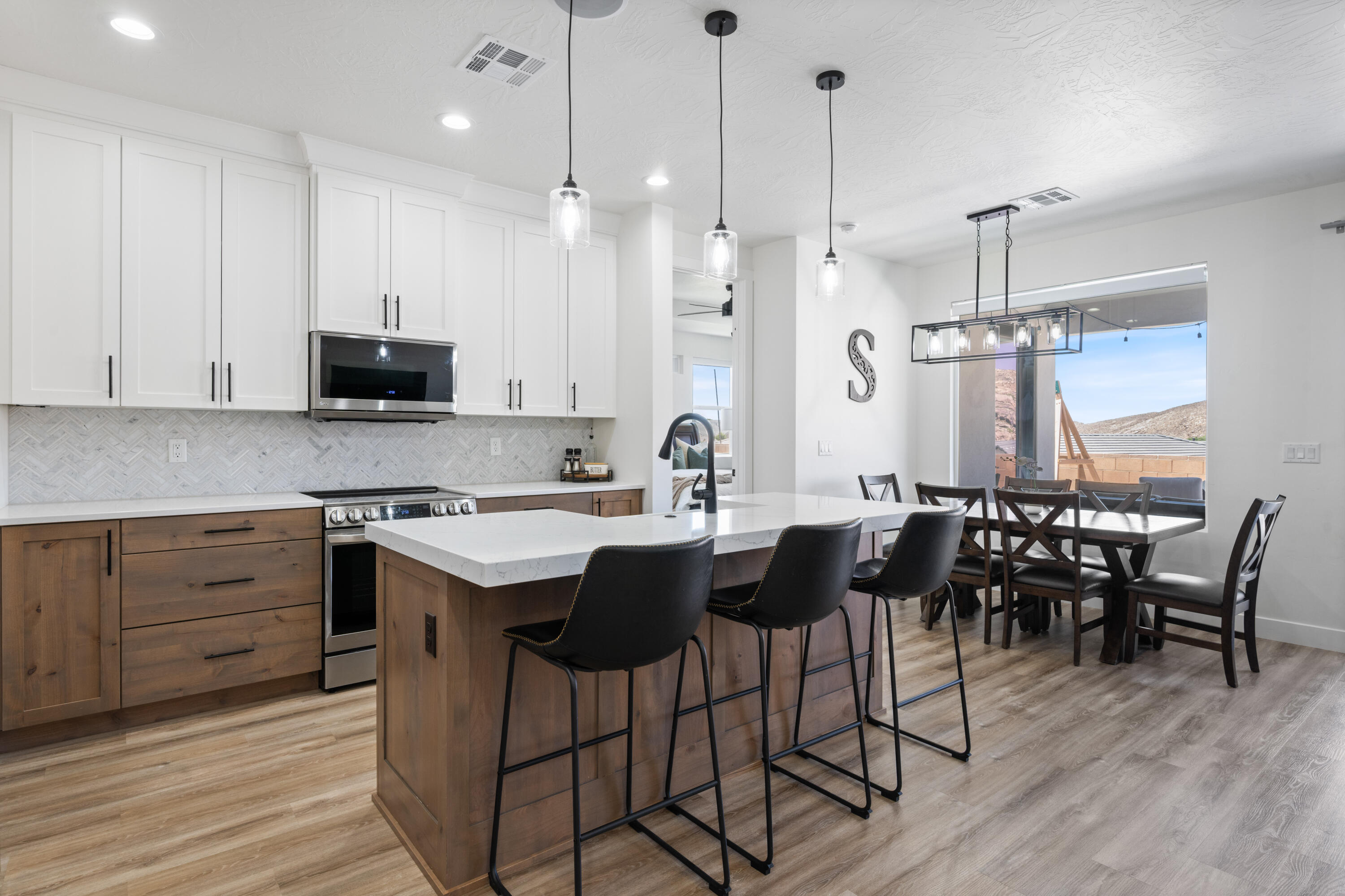 PARK SIDE AT GRANDPA'S POND - Residential