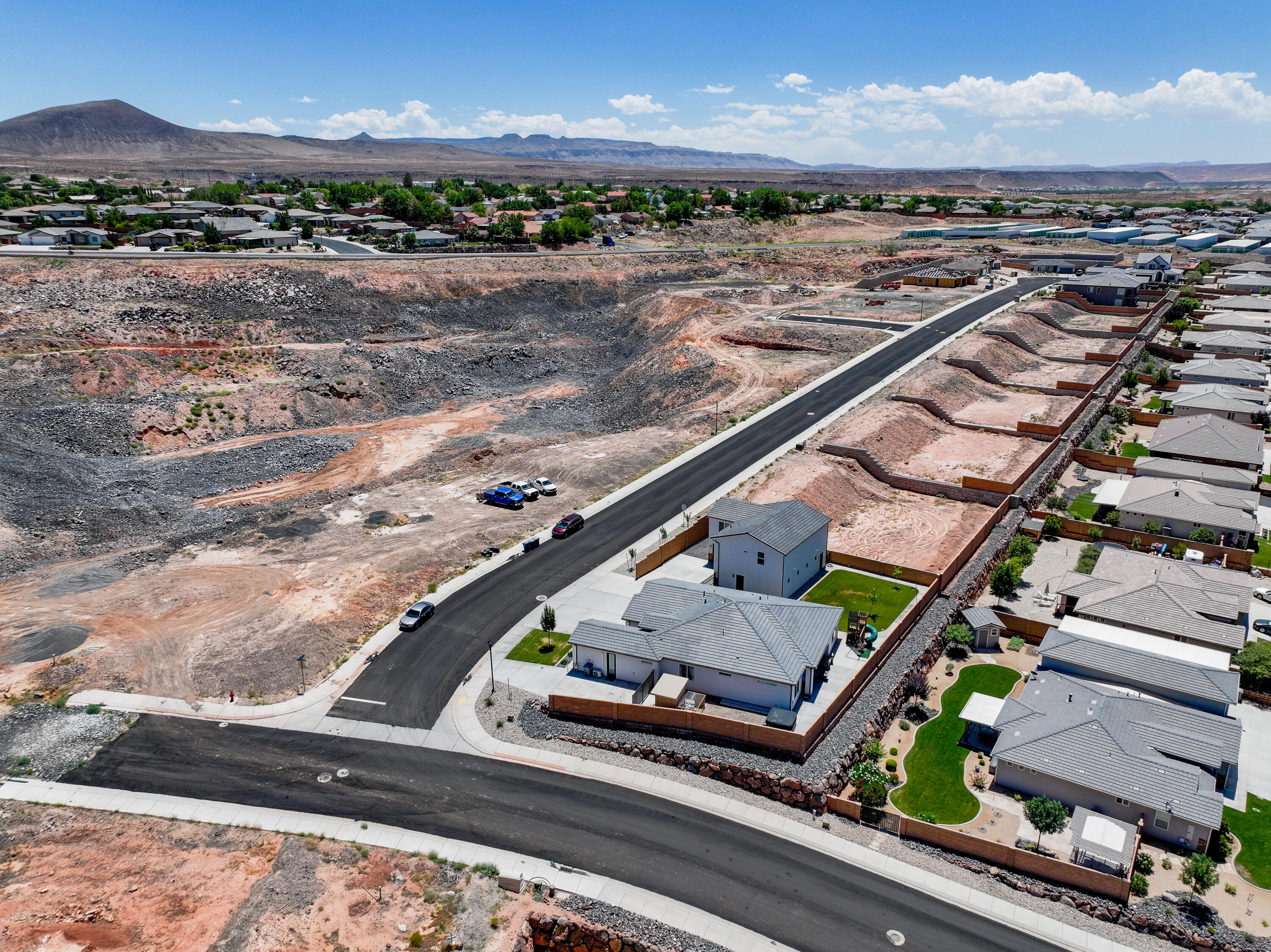PARK SIDE AT GRANDPA'S POND - Residential