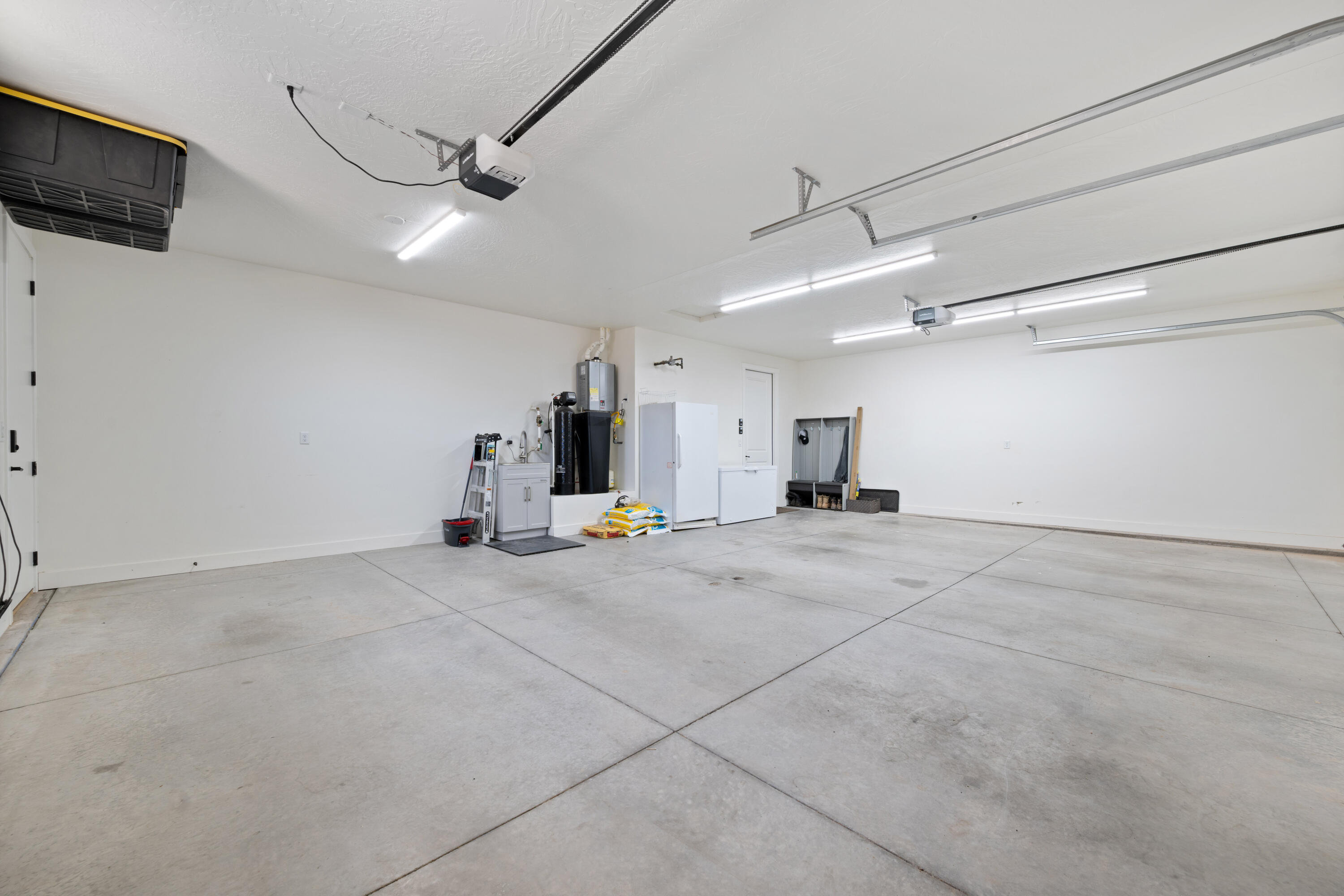 PARK SIDE AT GRANDPA'S POND - Residential