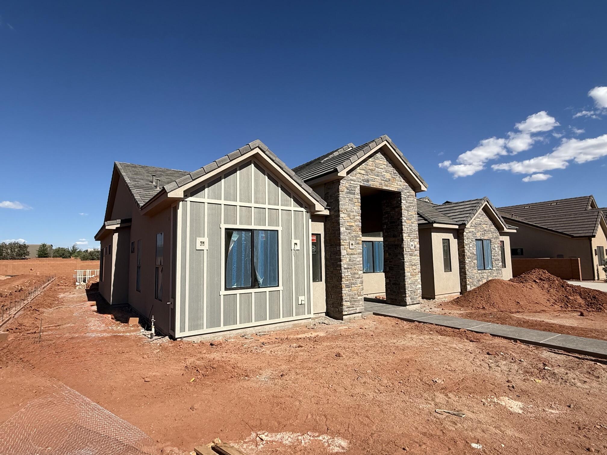 ONYX CANYON - Residential