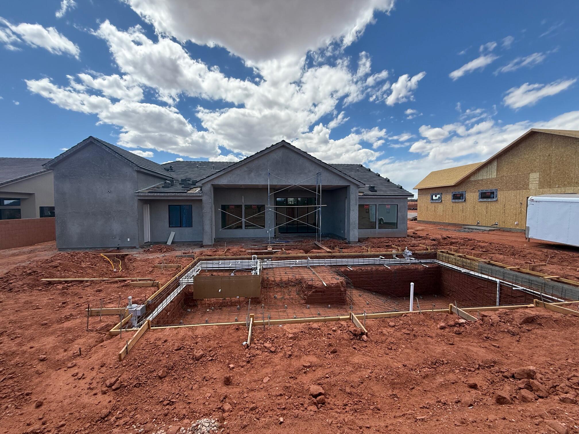 ONYX CANYON - Residential