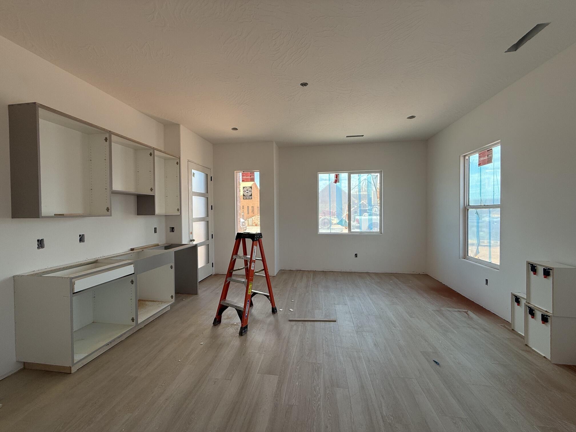 ONYX CANYON - Residential