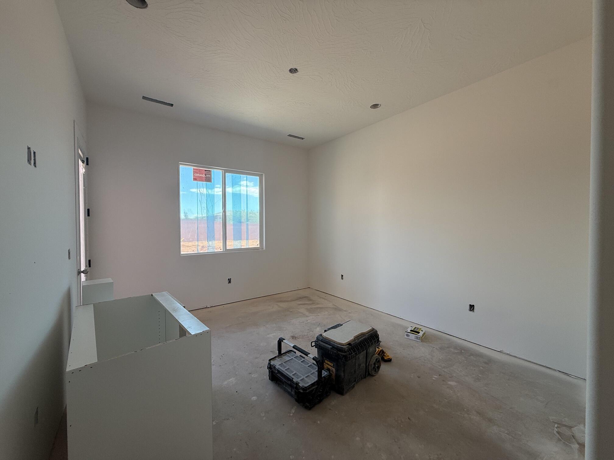 ONYX CANYON - Residential