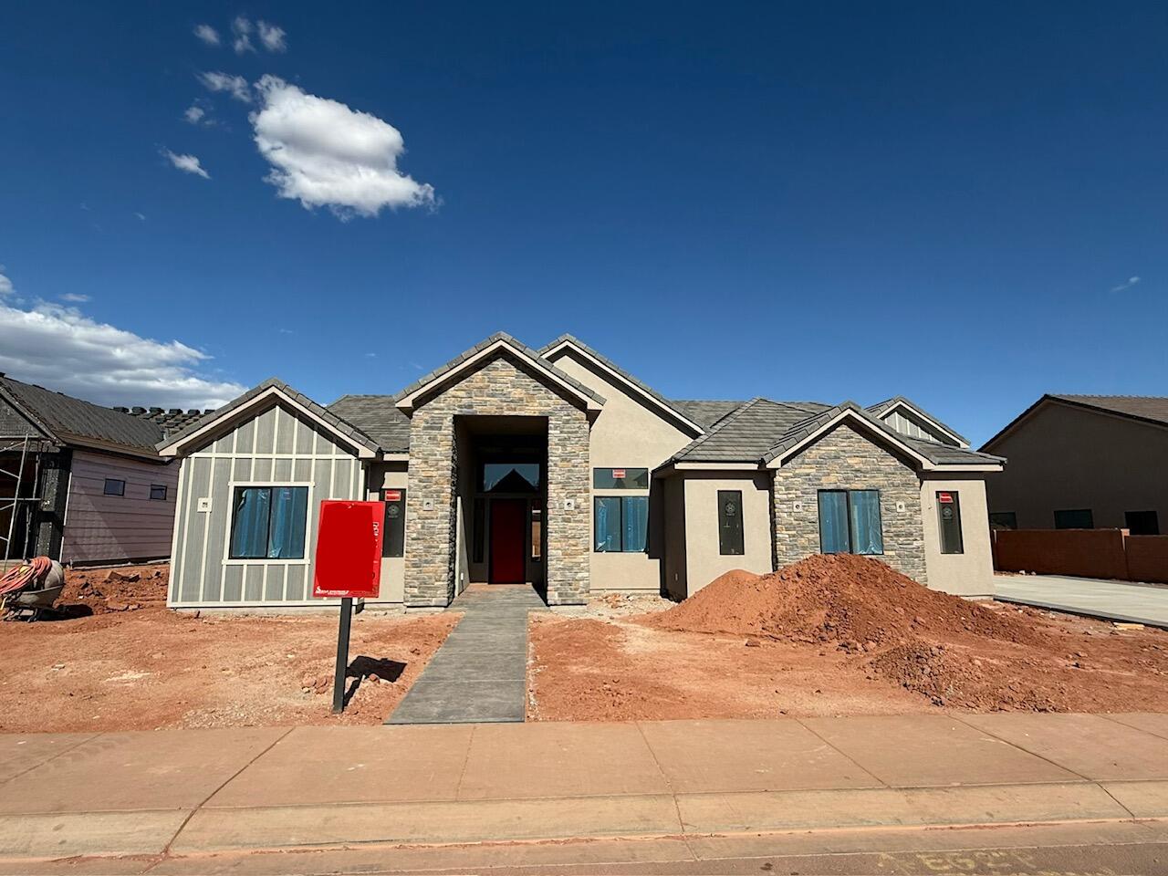 ONYX CANYON - Residential