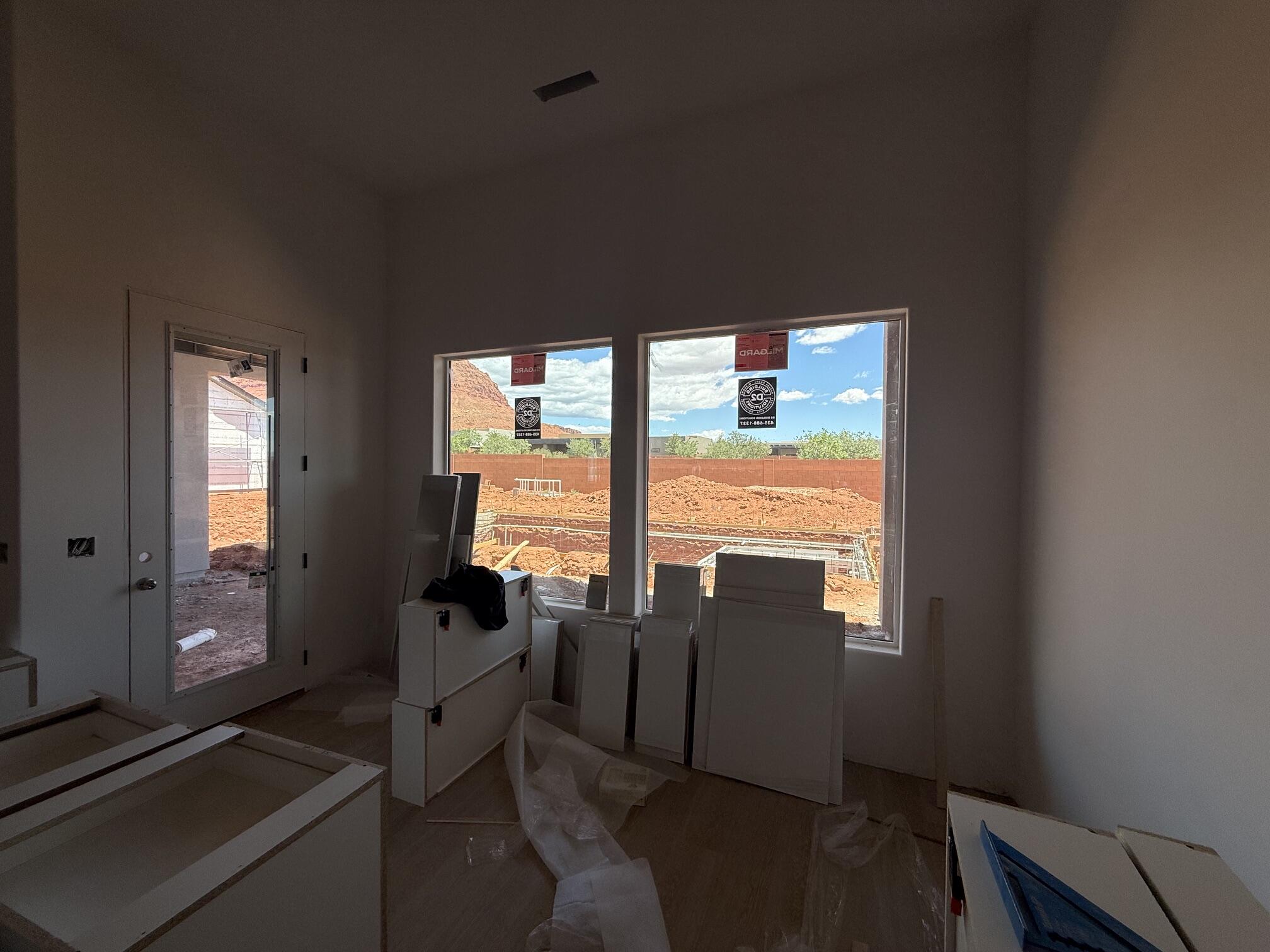 ONYX CANYON - Residential