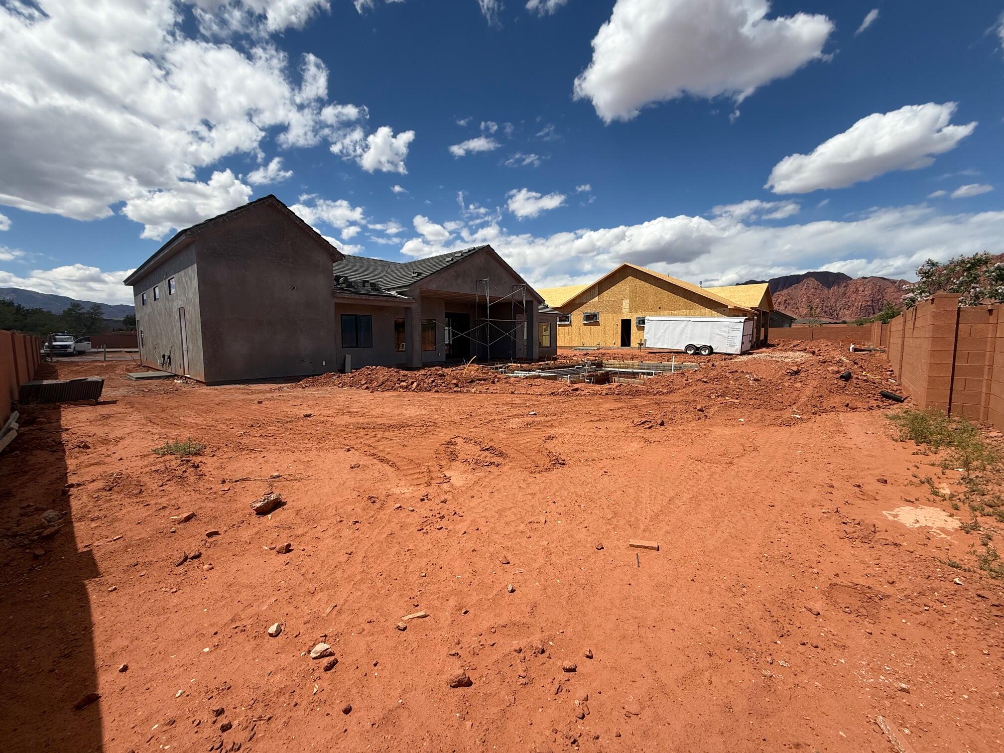 ONYX CANYON - Residential