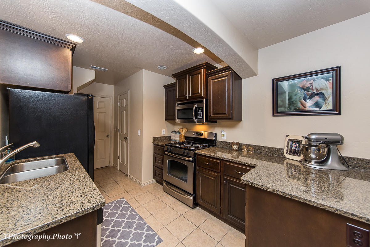 BLUFF VIEW TOWNHOMES - Residential