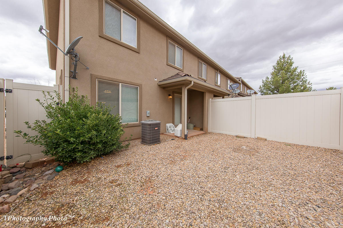 BLUFF VIEW TOWNHOMES - Residential