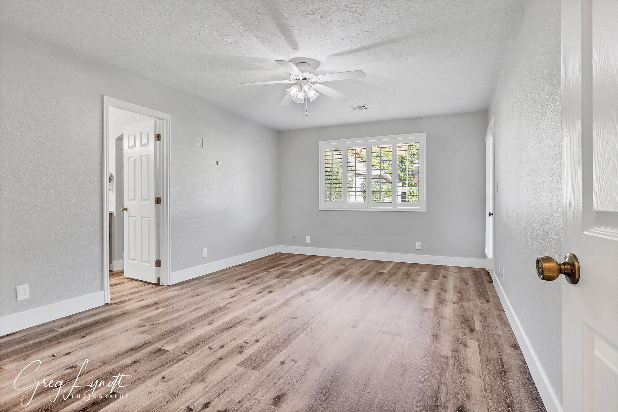 VINTAGE - Residential