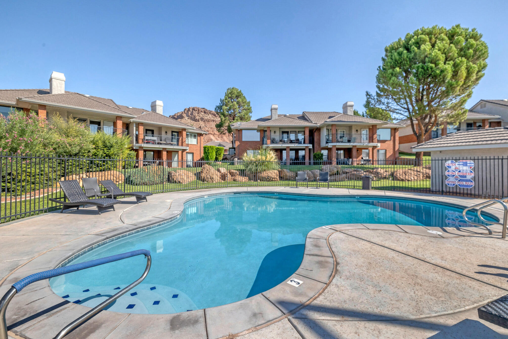 VINTAGE - Residential