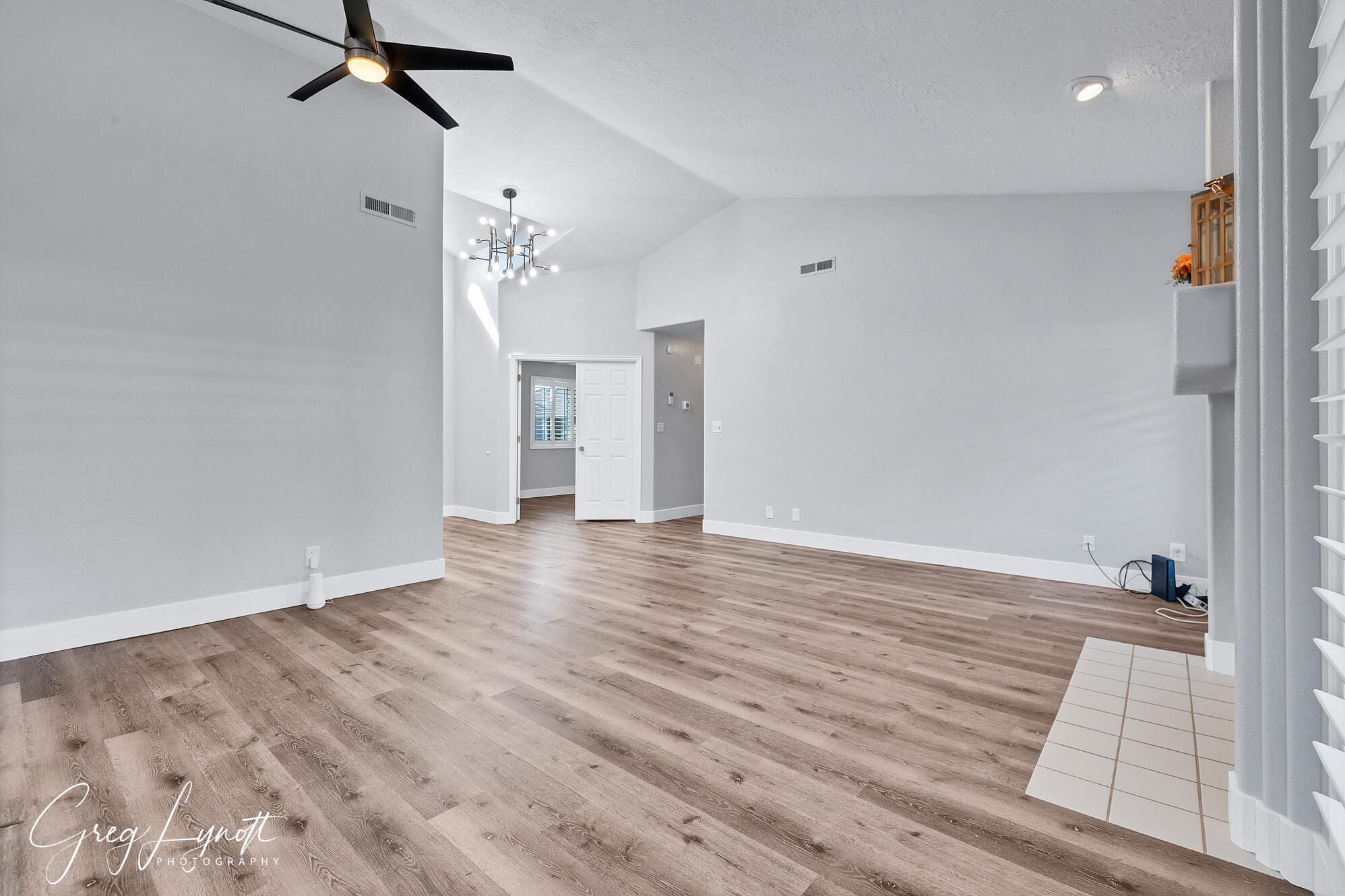 VINTAGE - Residential