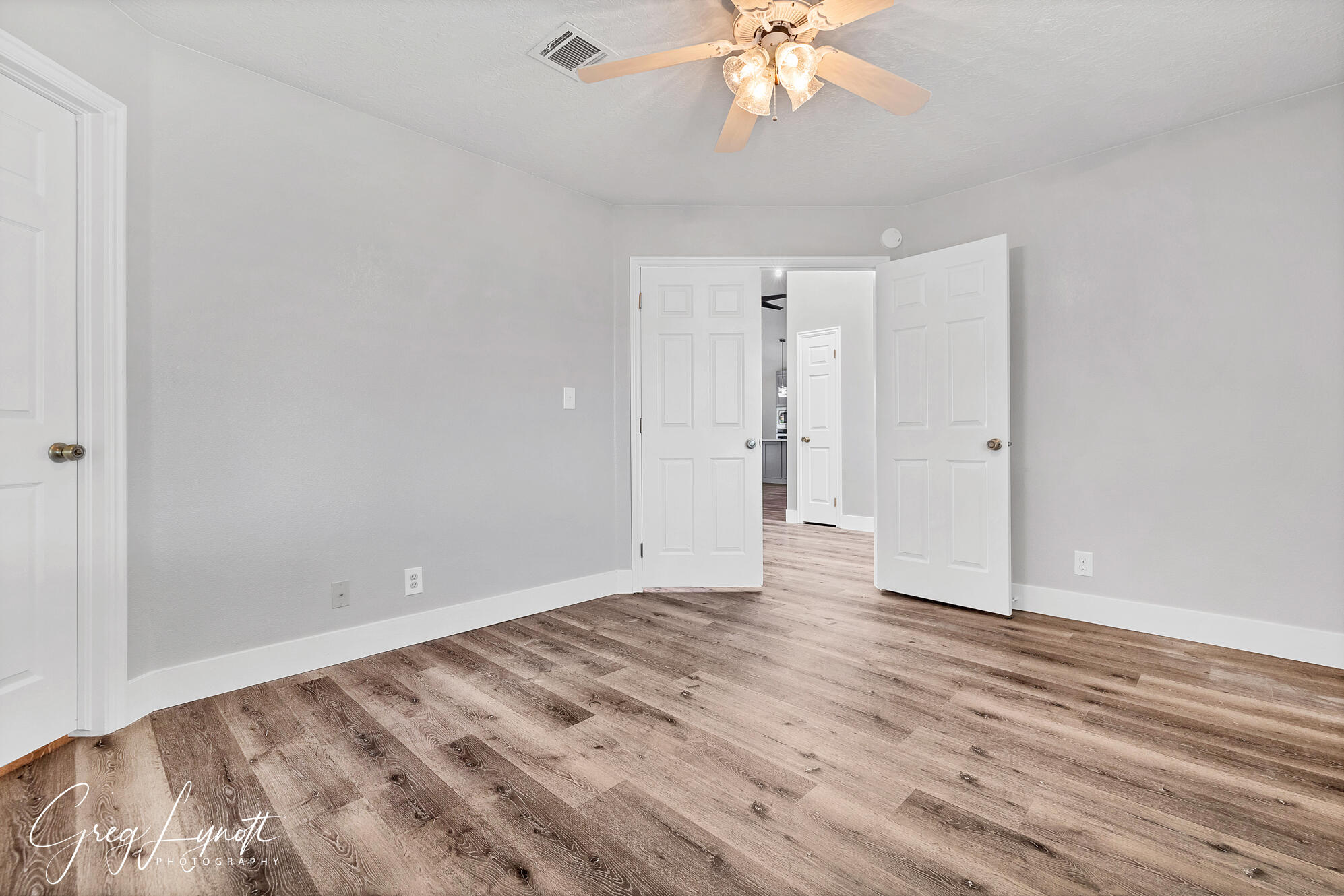 VINTAGE - Residential