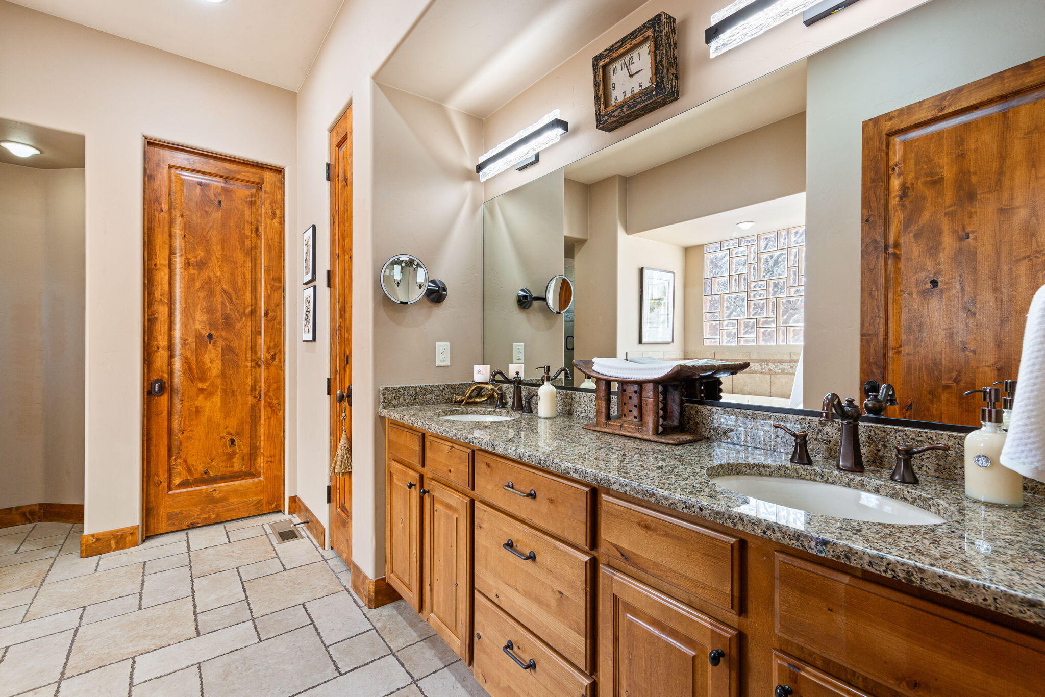 CLIFFS OF SNOW CANYON - Residential