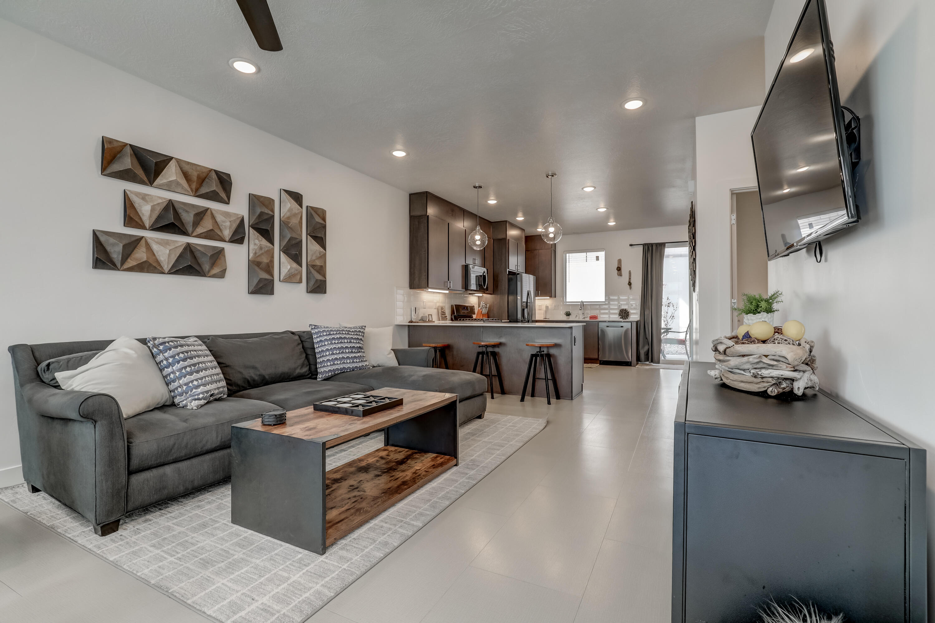 LOFTS AT GREEN VALLEY - Residential