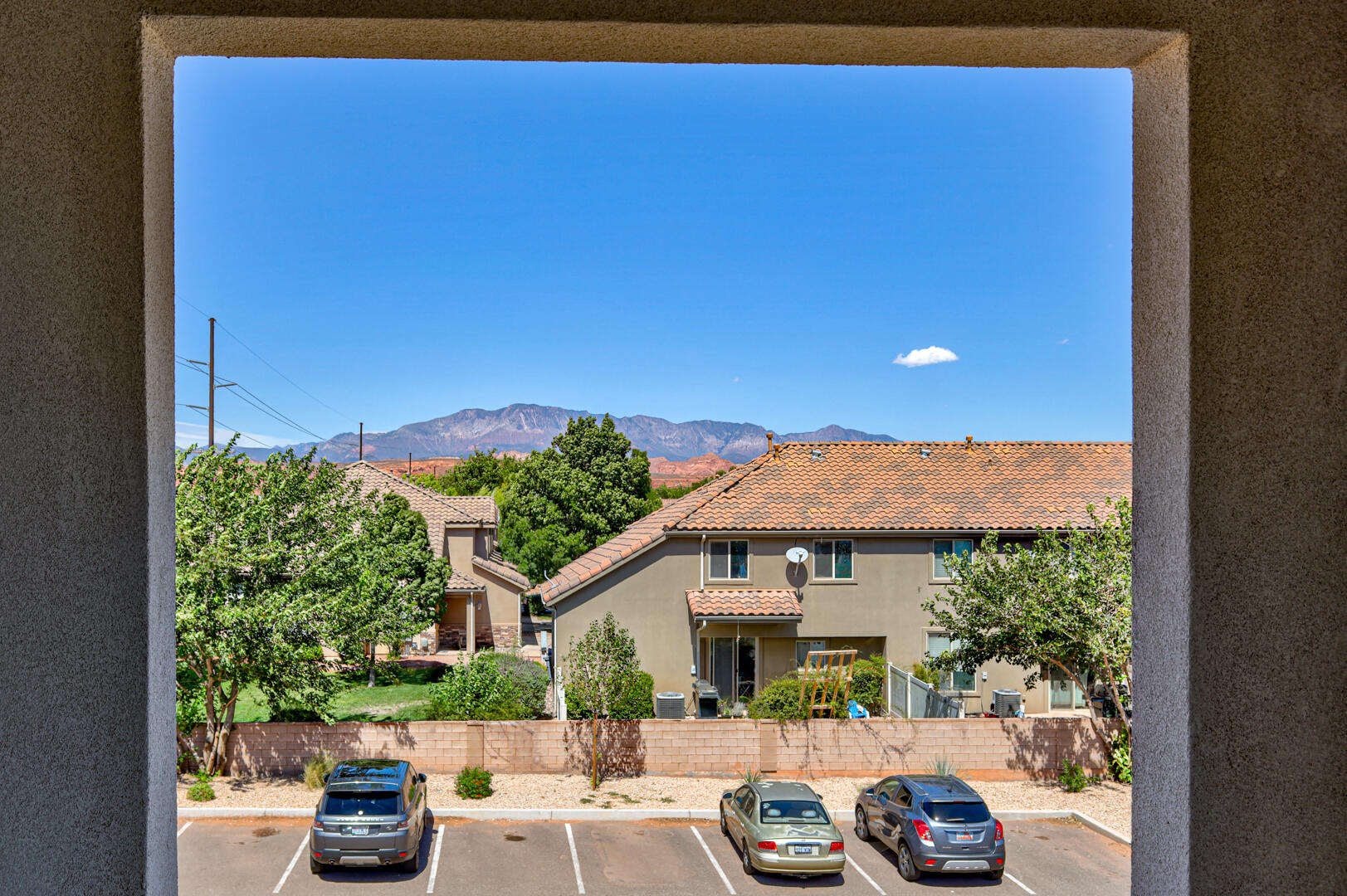 RED VISTA CONDO - Residential