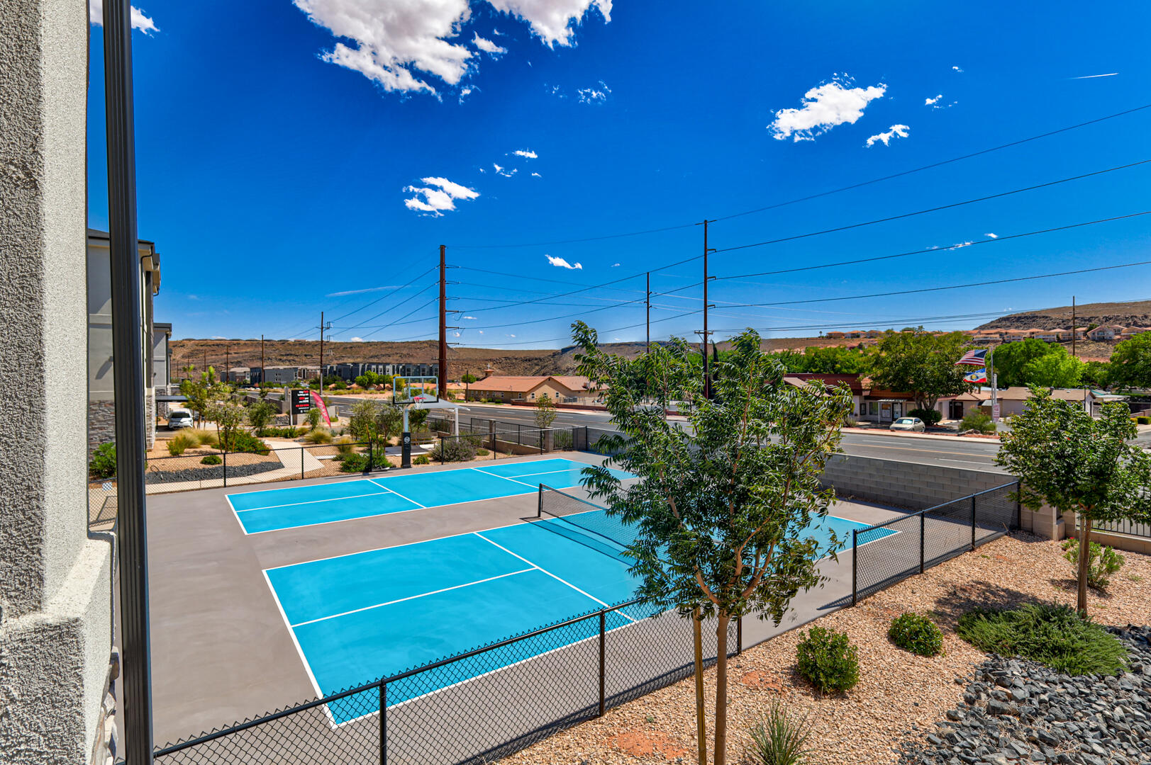 RED VISTA CONDO - Residential