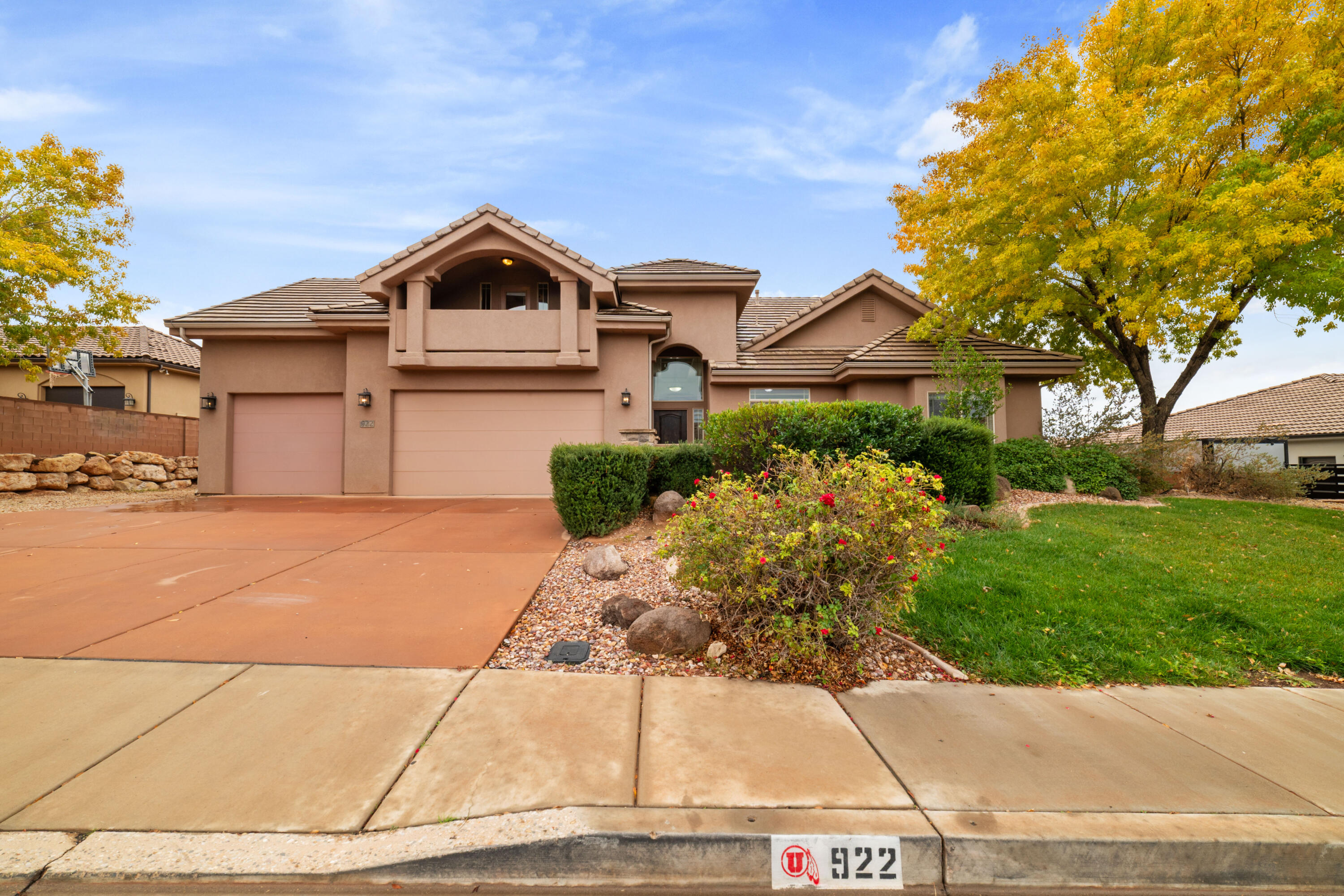 HIGH CHAPARRAL AT THE WASHINGTON BENCH - Residential