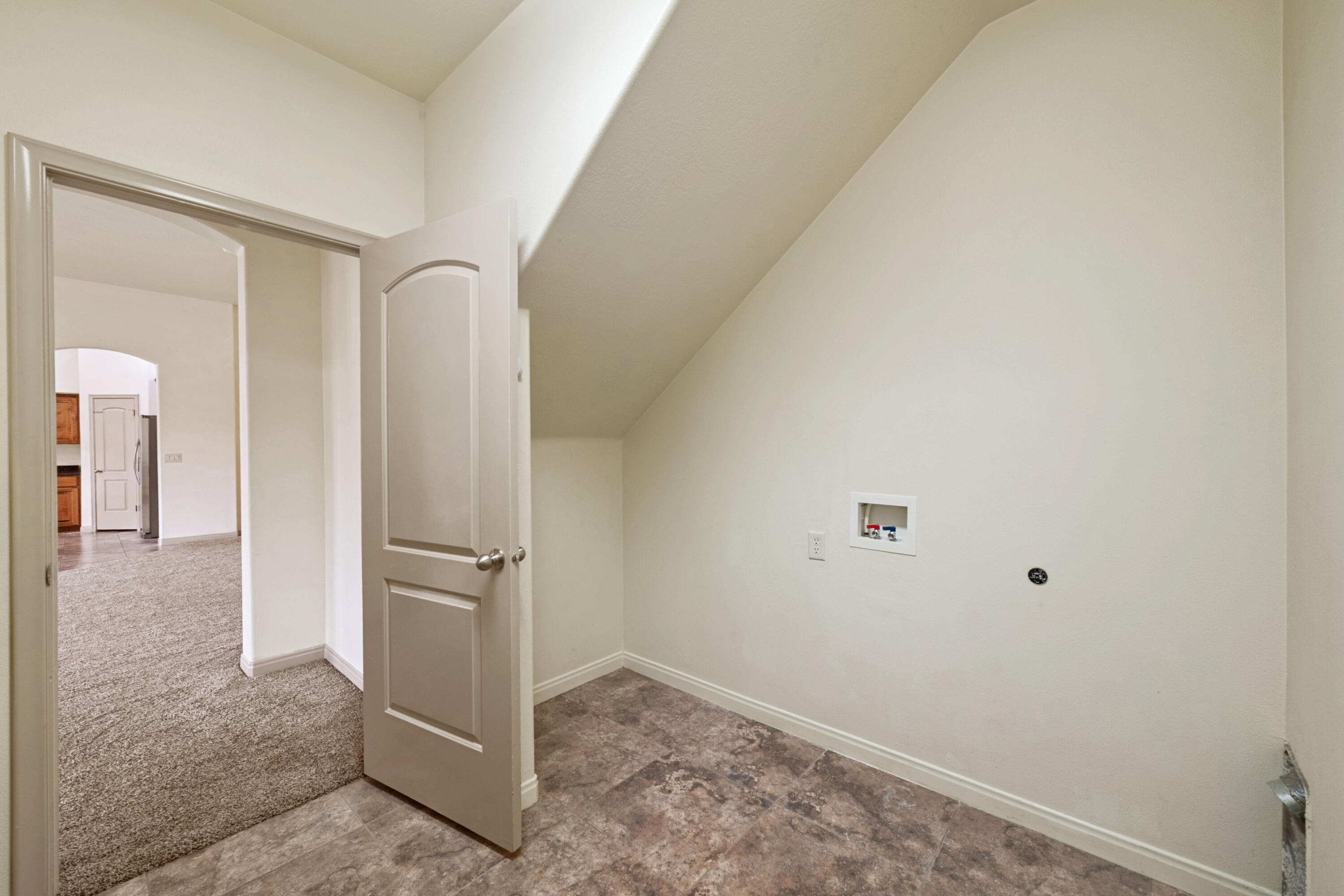 HIGH CHAPARRAL AT THE WASHINGTON BENCH - Residential