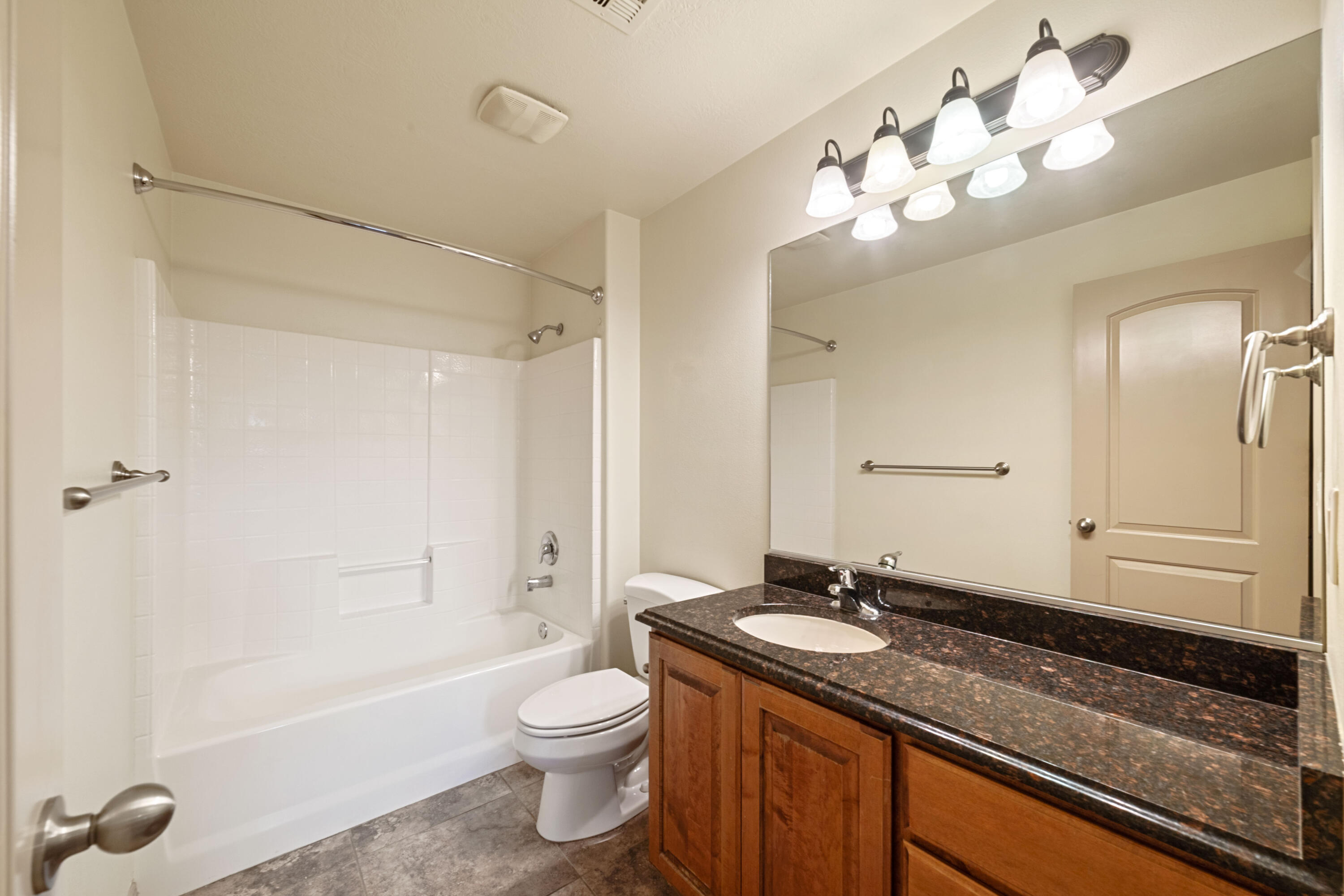 HIGH CHAPARRAL AT THE WASHINGTON BENCH - Residential