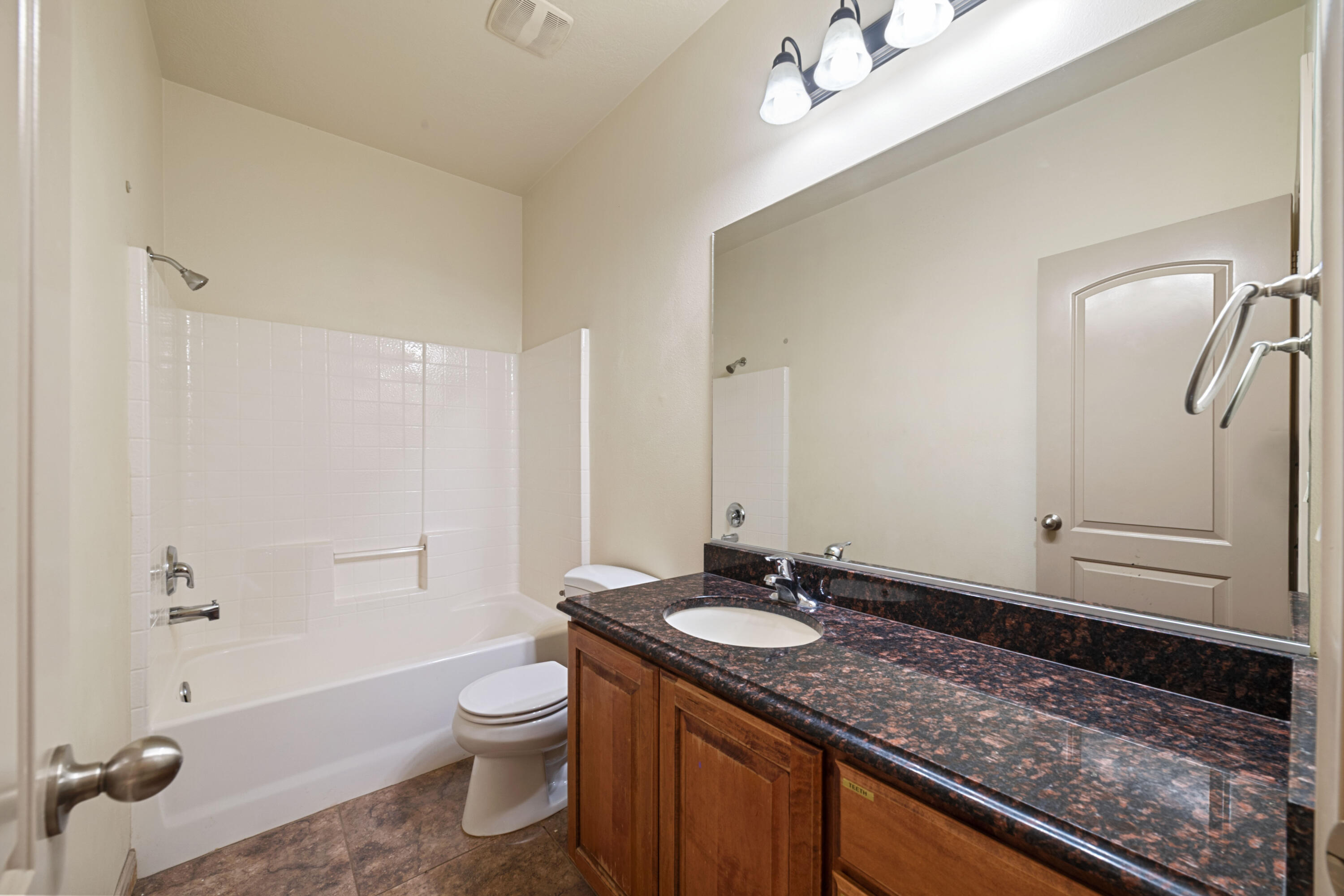 HIGH CHAPARRAL AT THE WASHINGTON BENCH - Residential