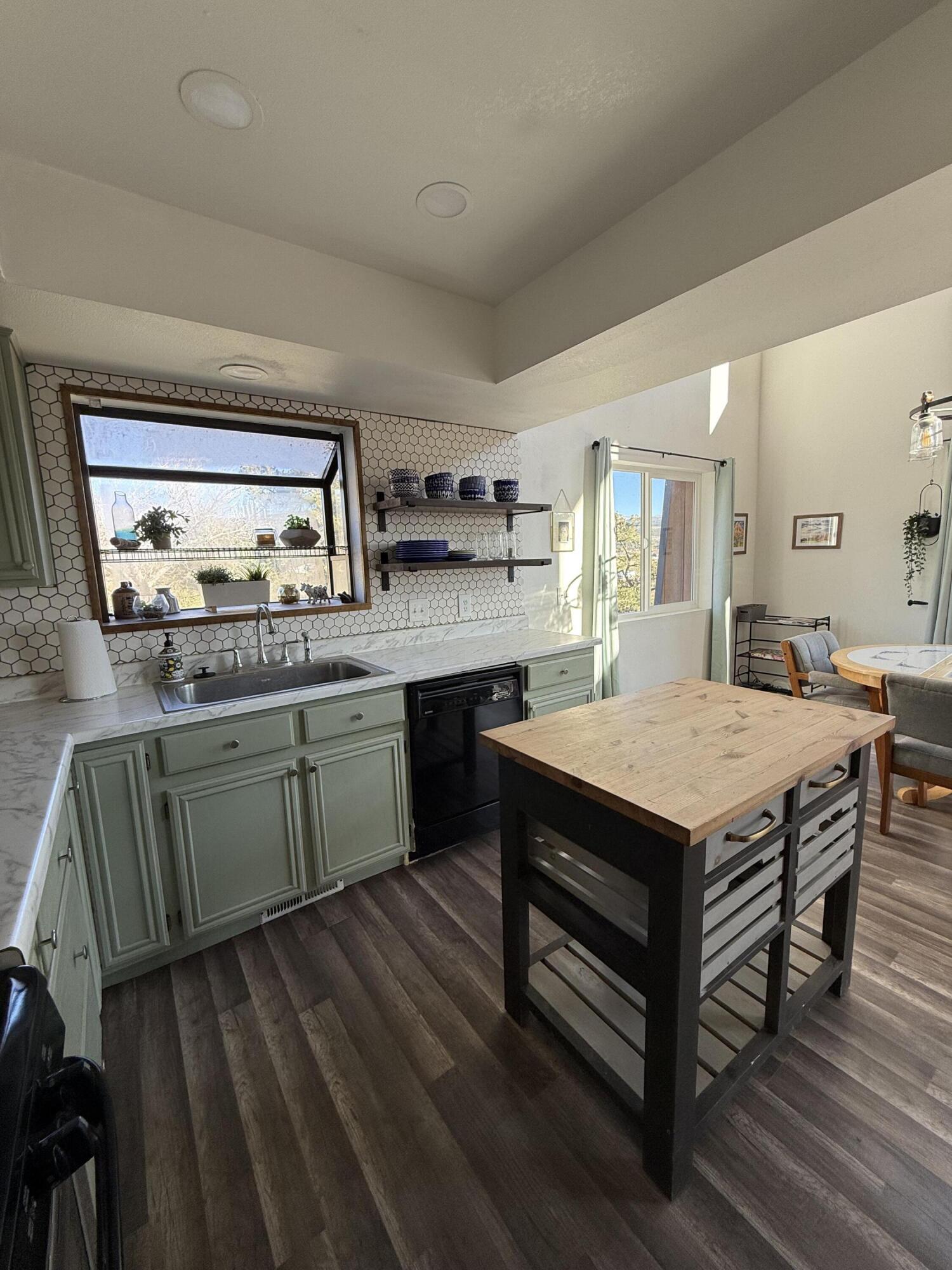 DIXIE DEER ESTATES - Residential