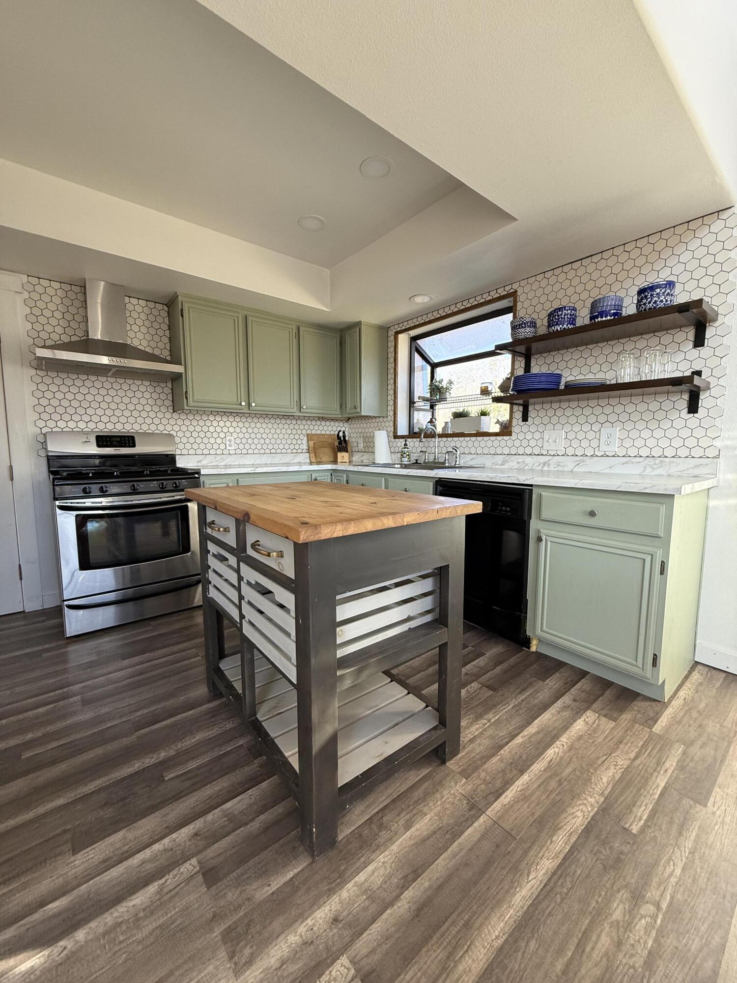 DIXIE DEER ESTATES - Residential