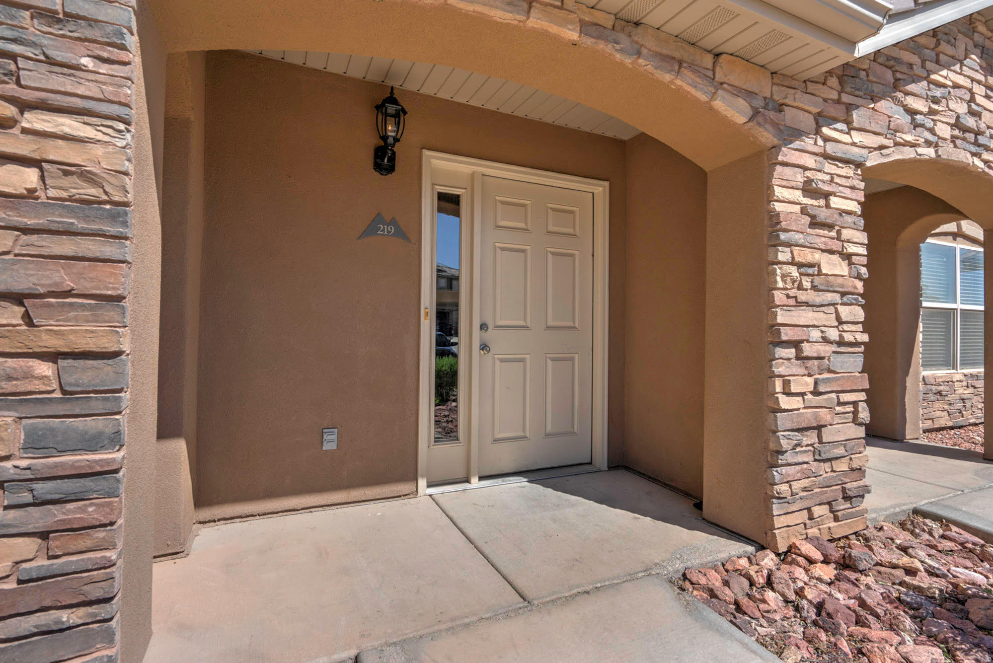 HIDDEN VALLEY TOWN HOMES - Residential