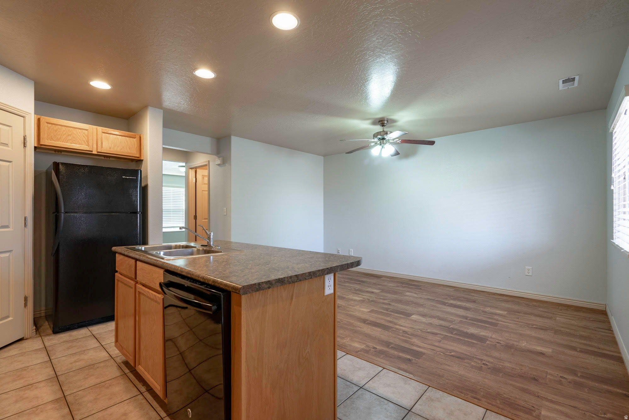 HIDDEN VALLEY TOWN HOMES - Residential