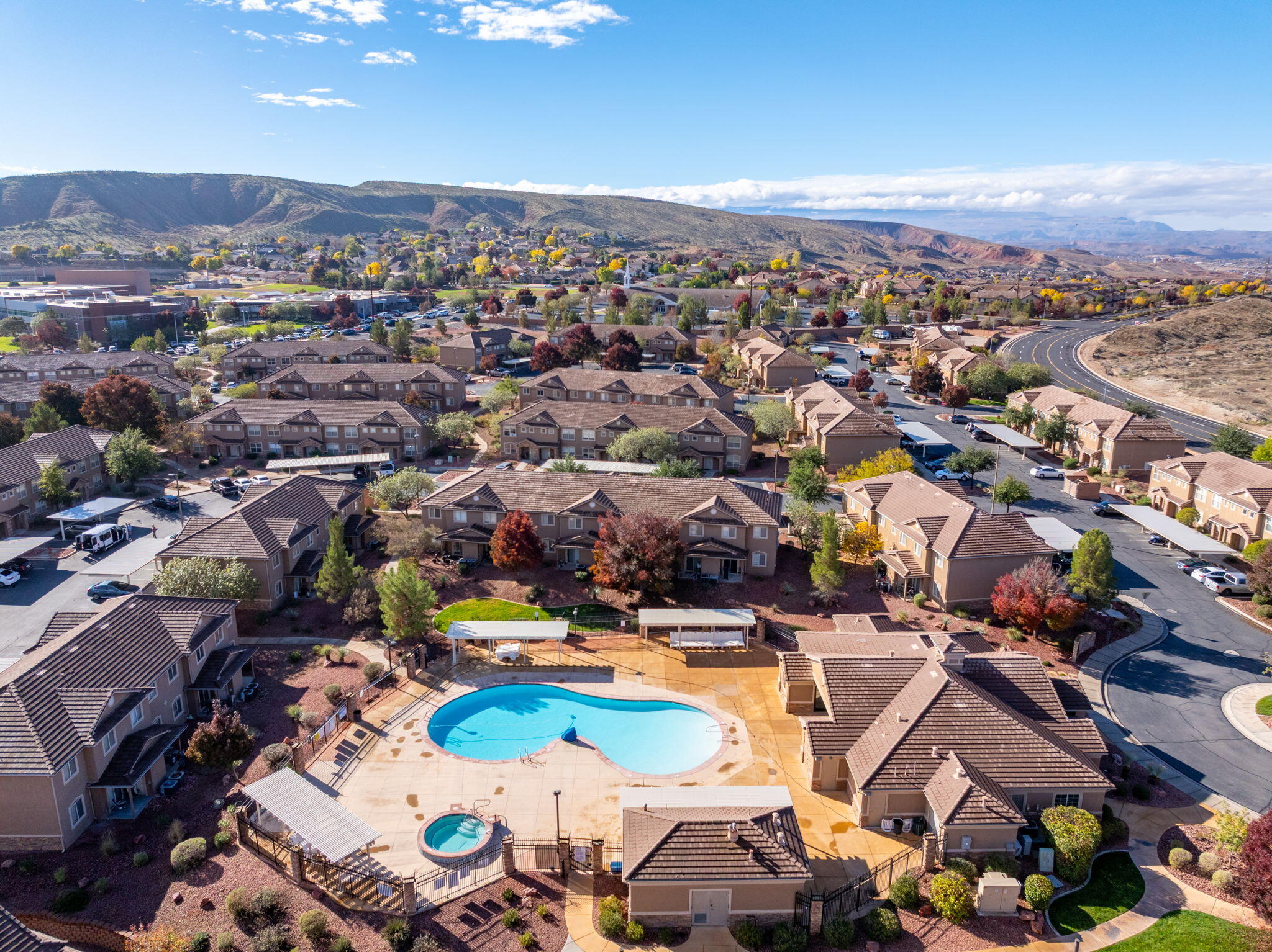 HIDDEN VALLEY TOWN HOMES - Residential